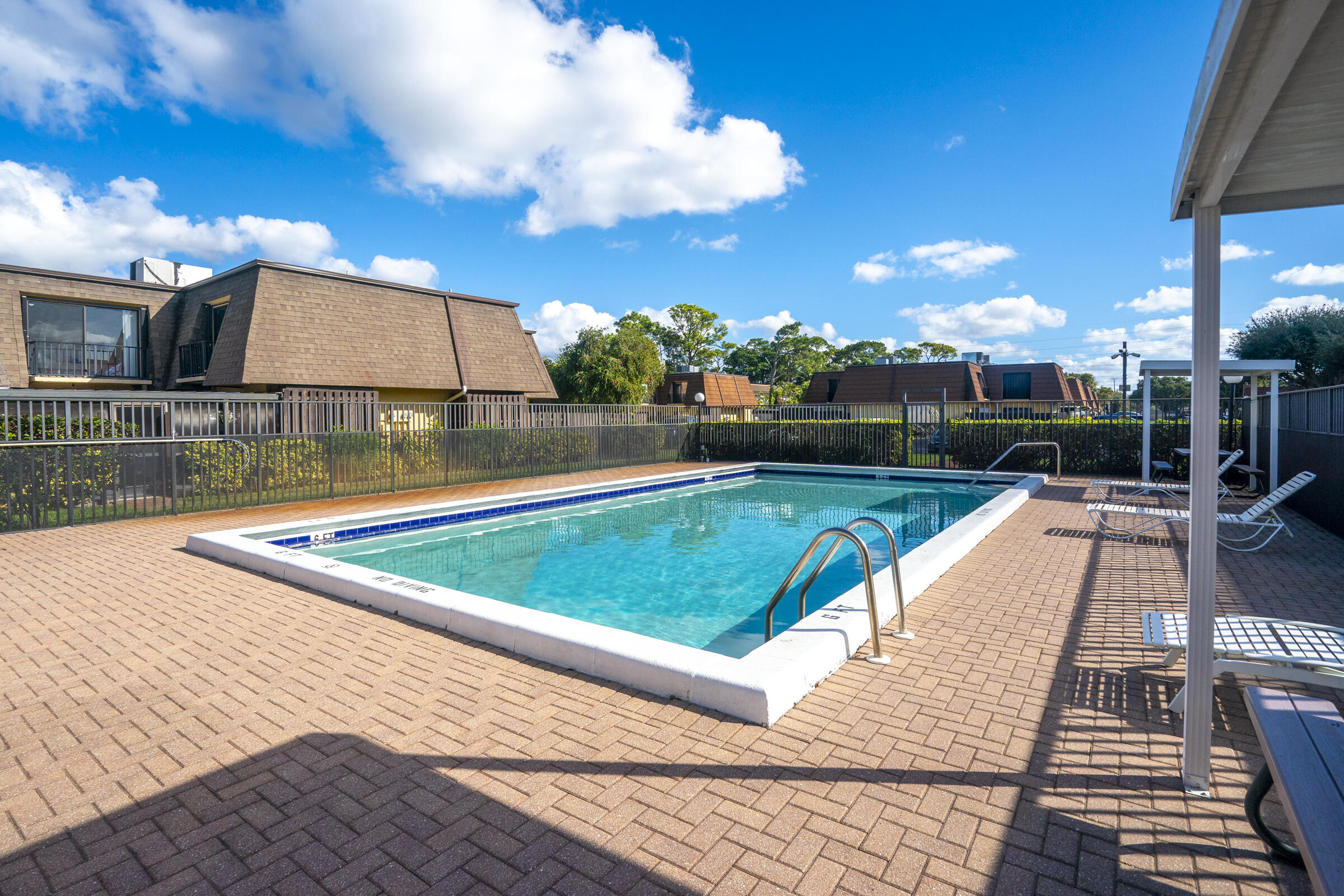 MLS #R11149702 image #24