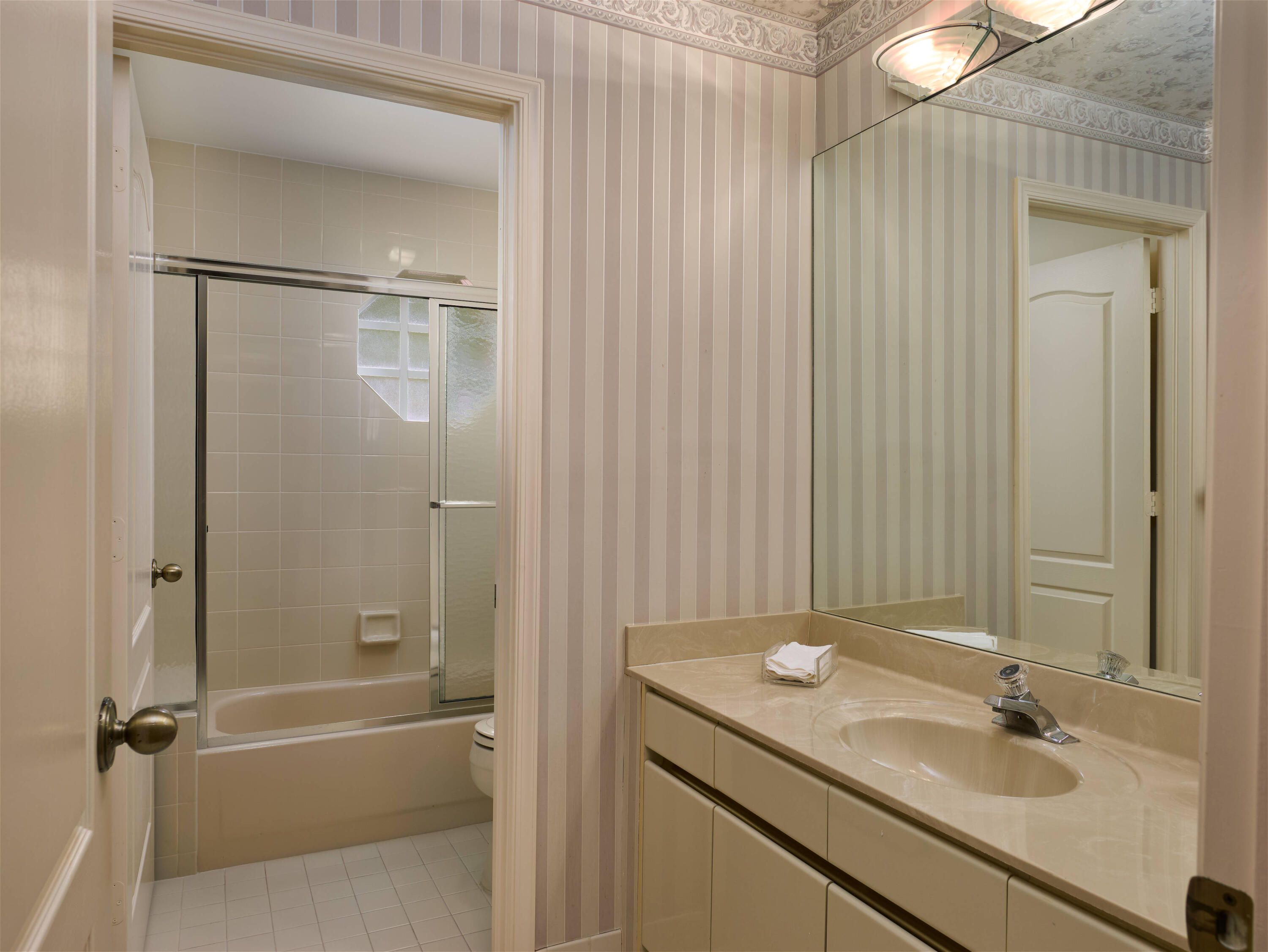 MLS #R11149790 image #12