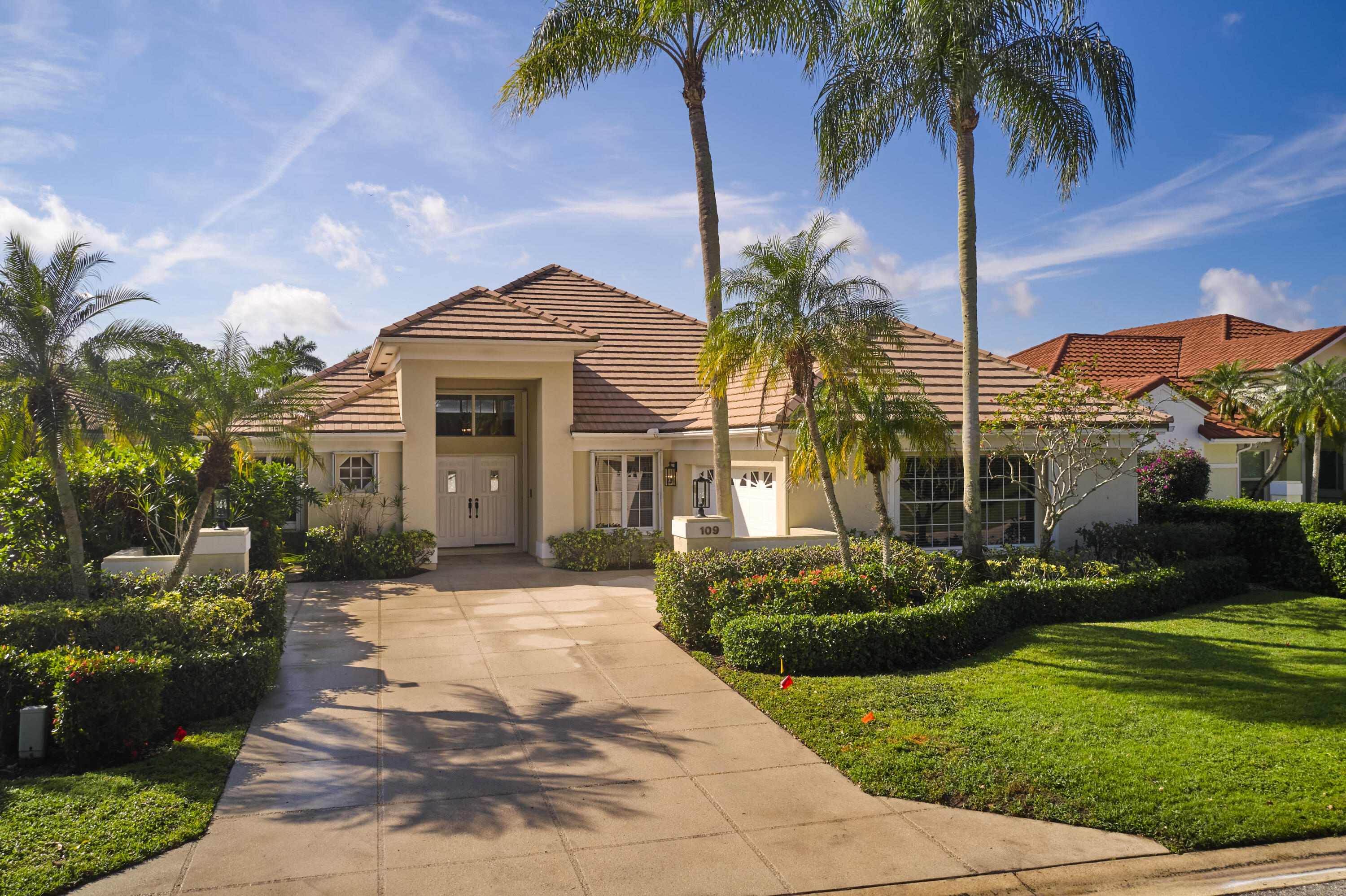 MLS #R11149790 image #2