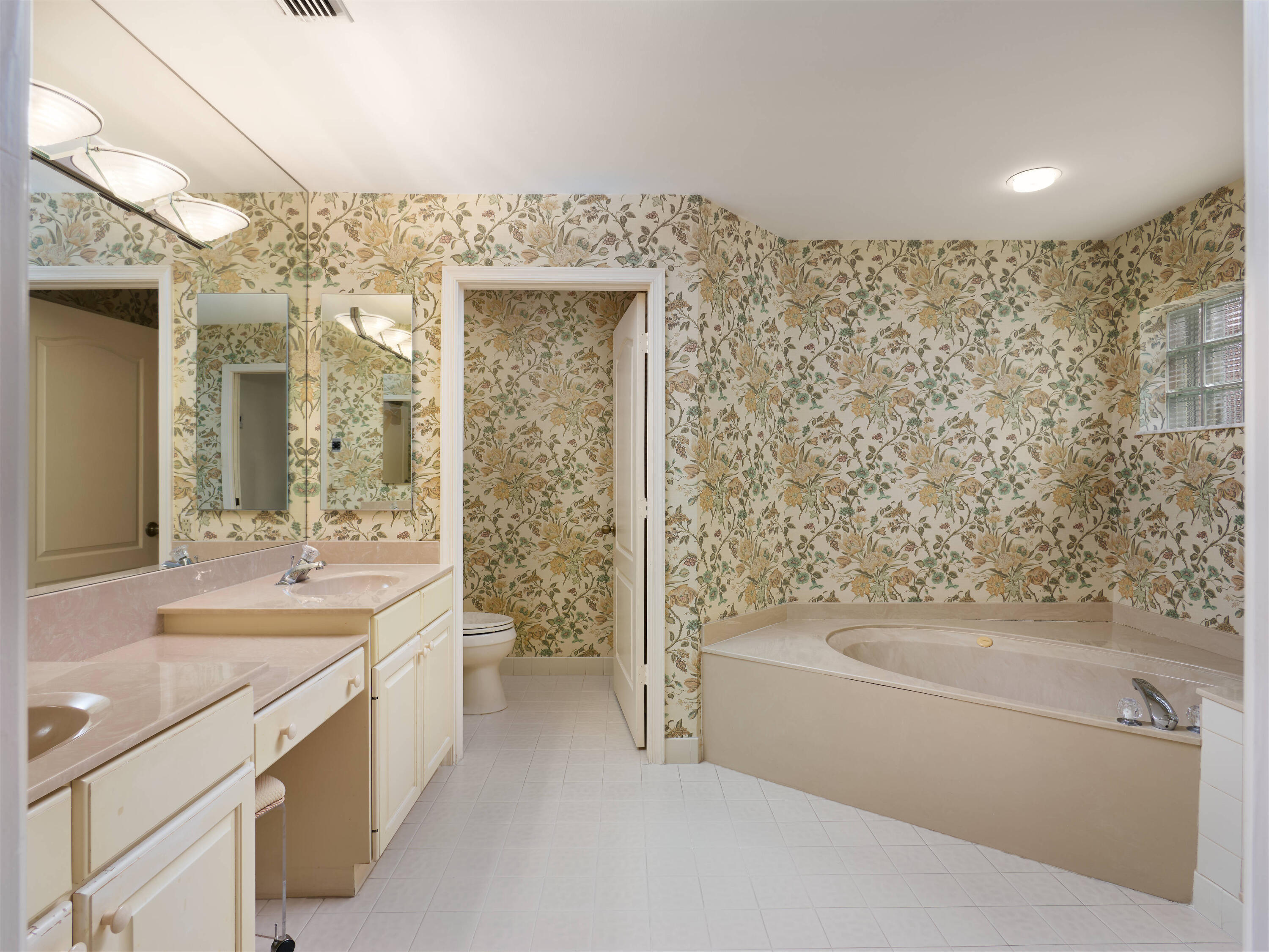 MLS #R11149790 image #9