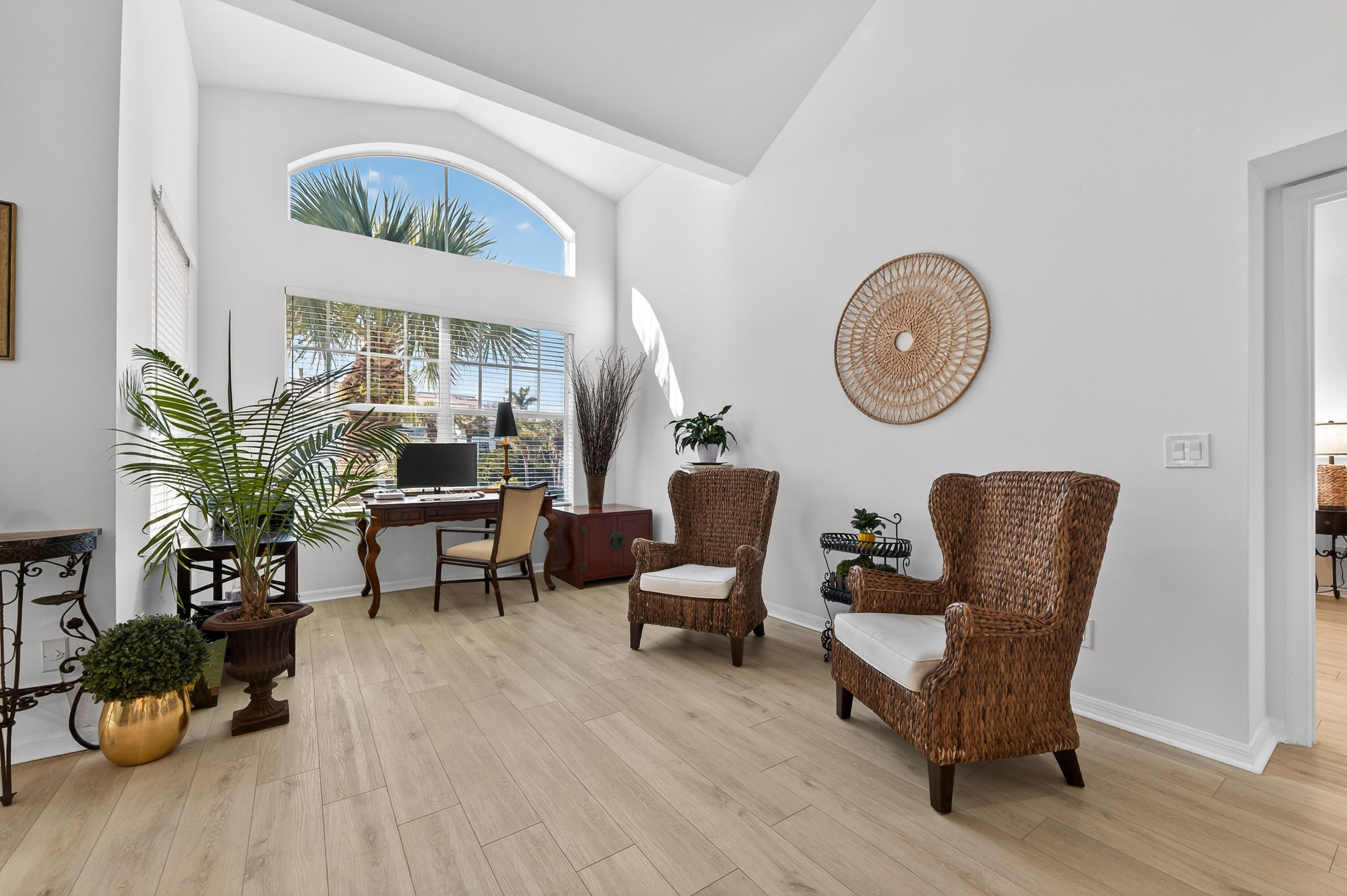 MLS #R11149795 image #15