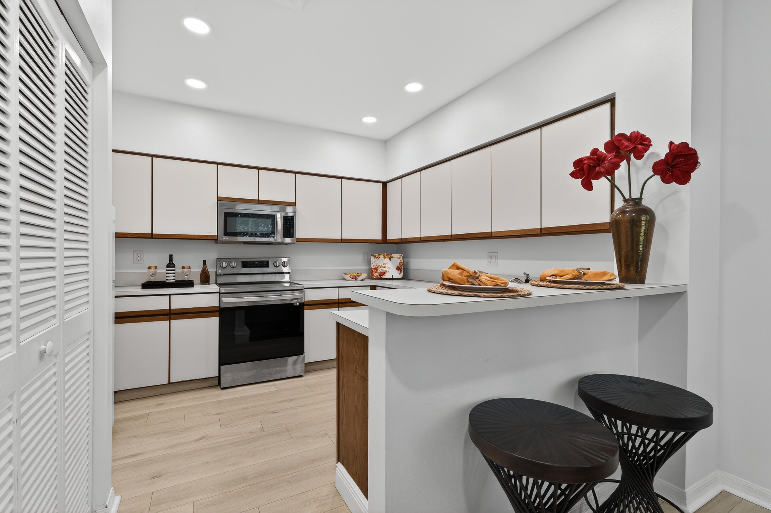 MLS #R11149795 image #17