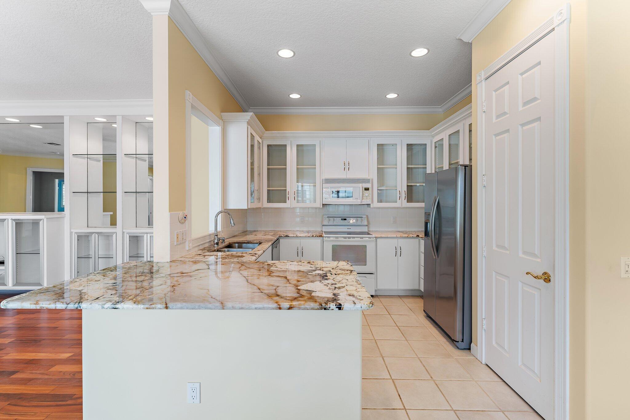 MLS #R11149860 image #16