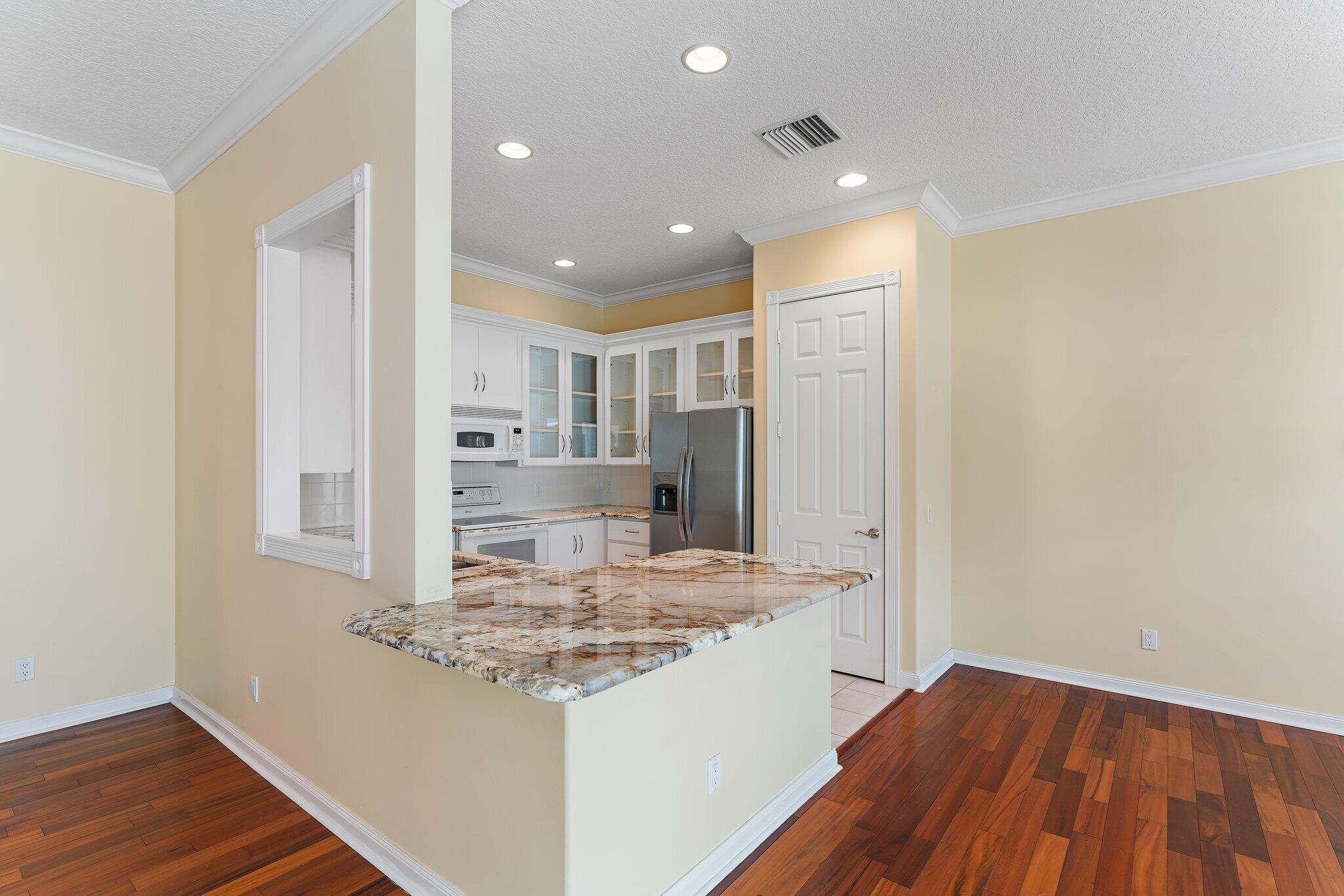 MLS #R11149860 image #17