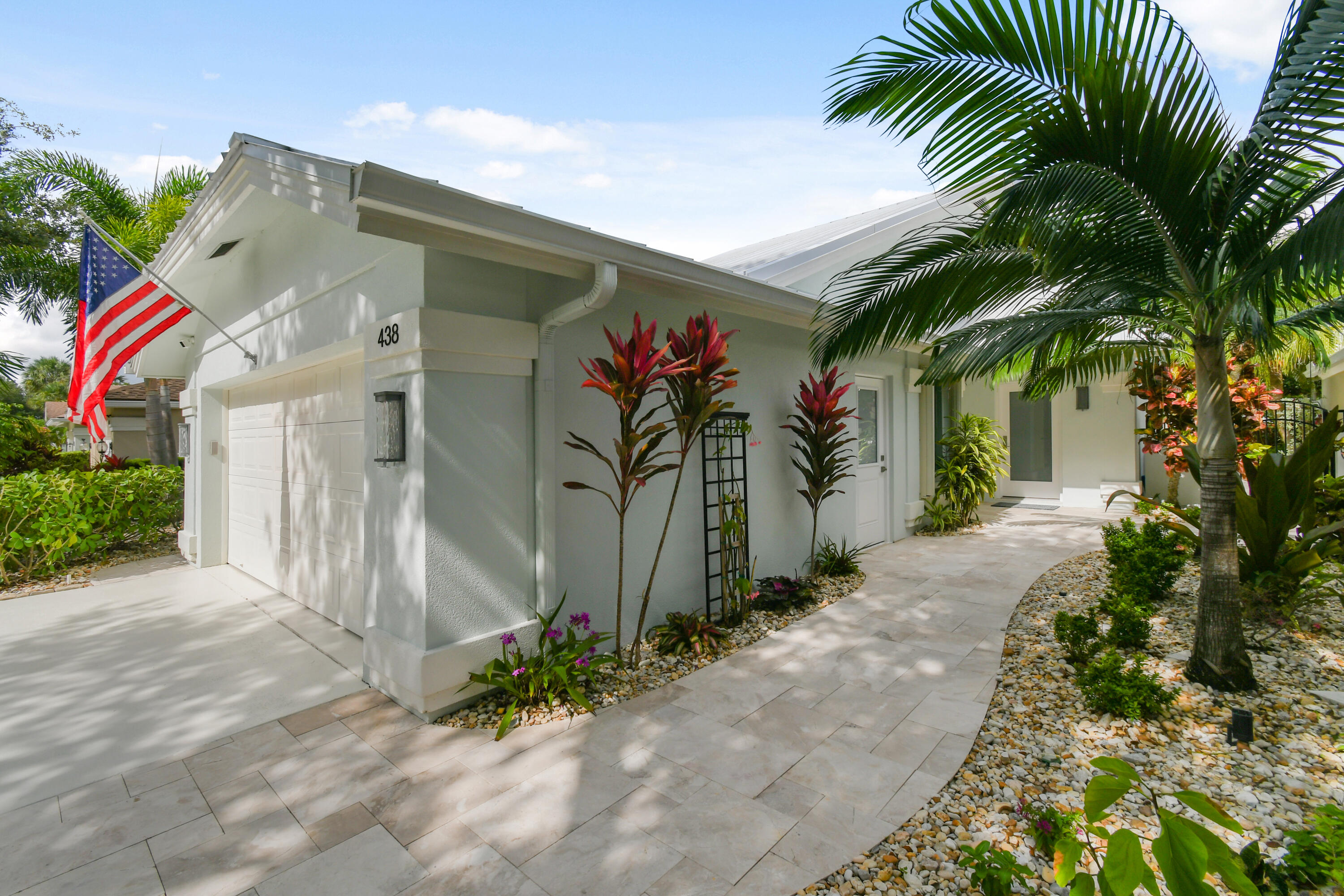 MLS #R11150055 image #0