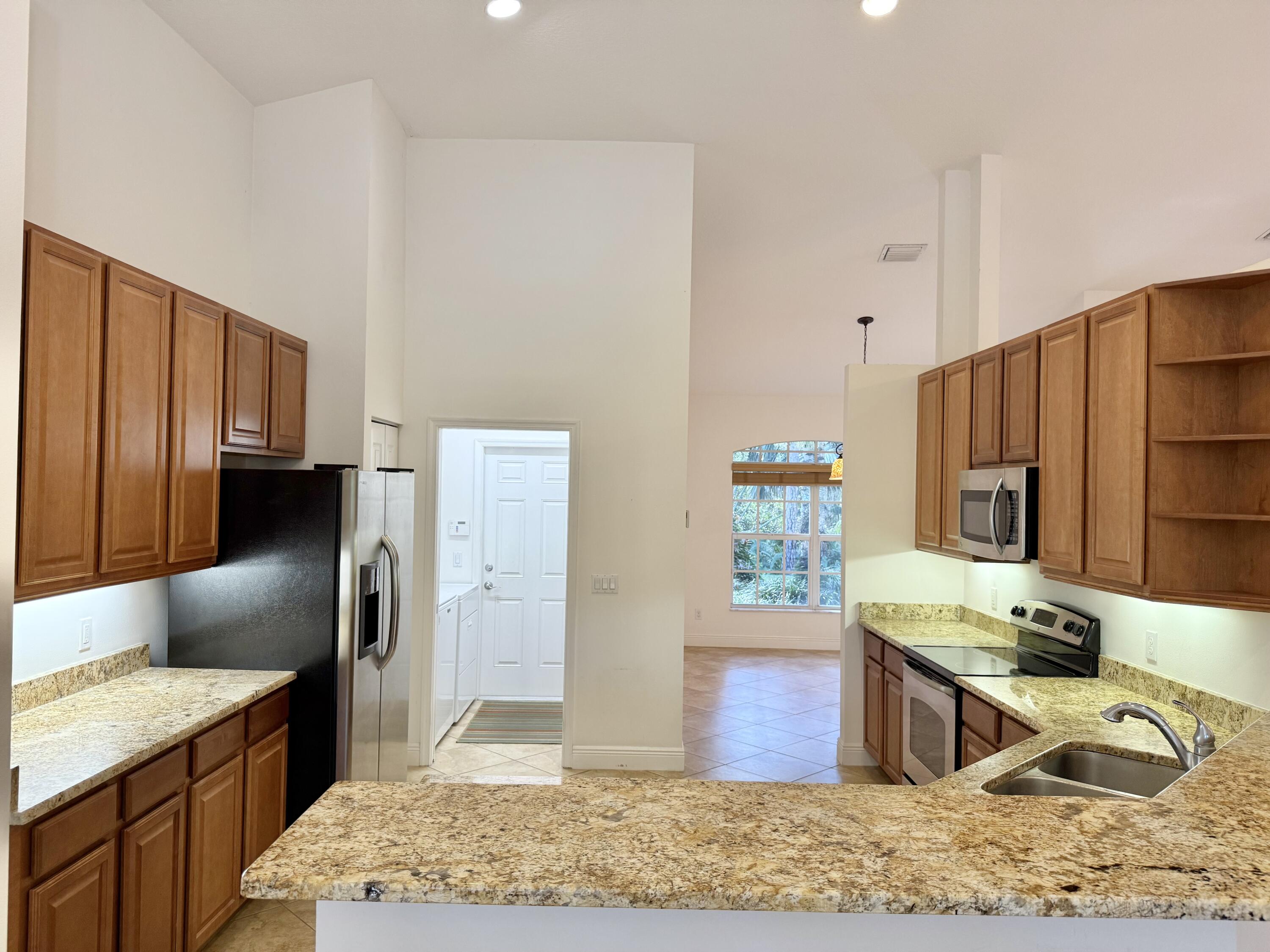 MLS #R11150156 image #10