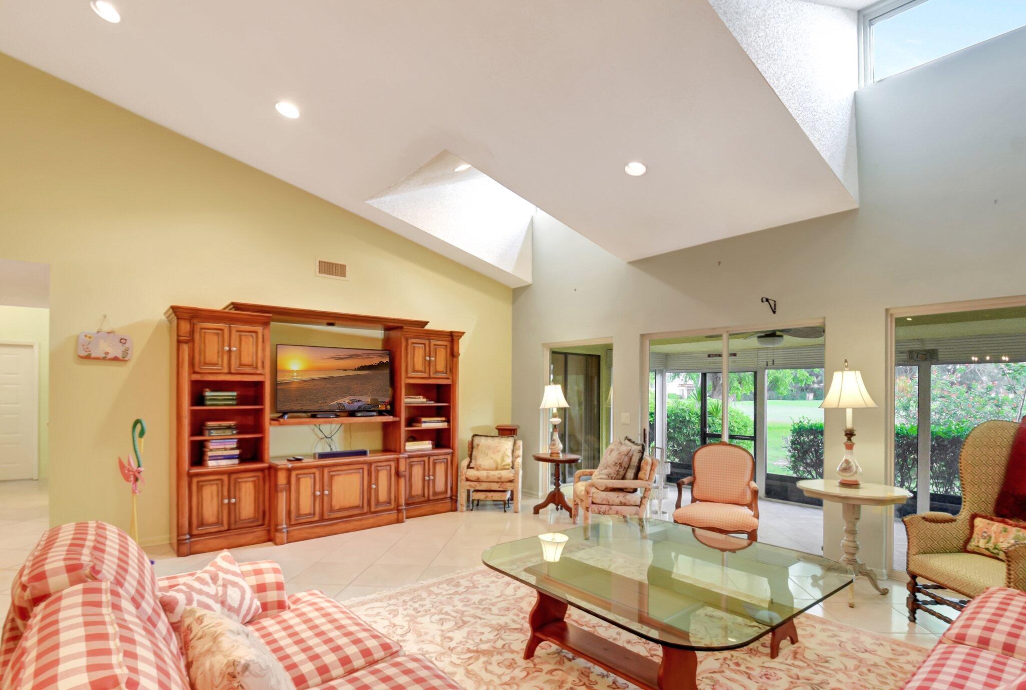 MLS #R11150548 image #8