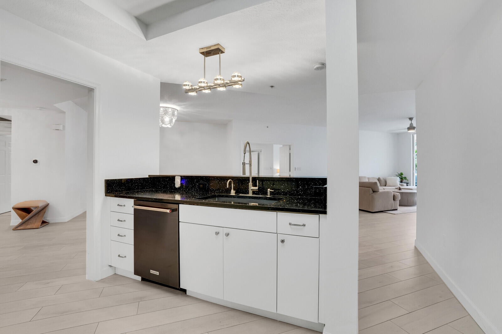 MLS #R11150574 image #11