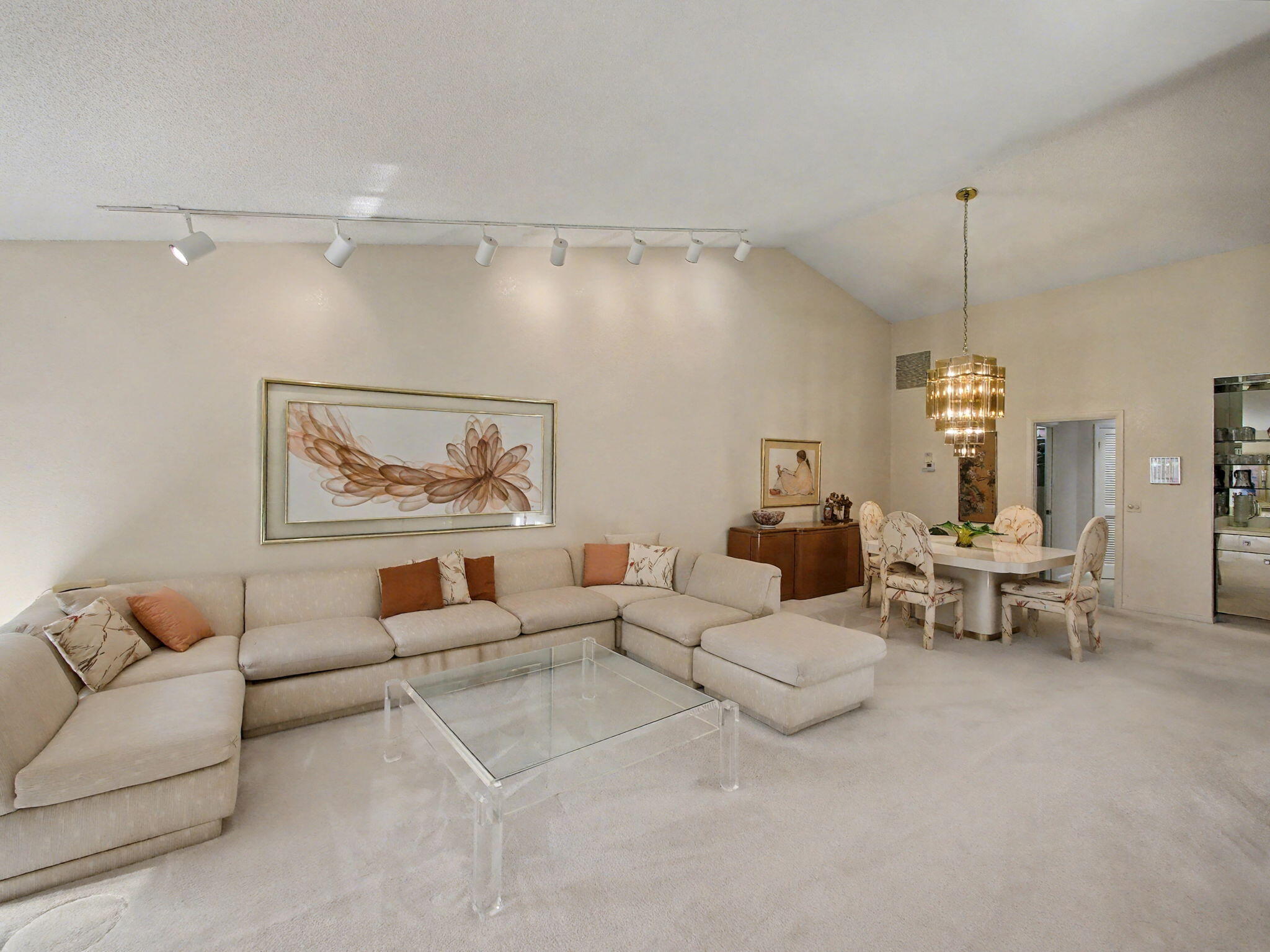 MLS #R11150702 image #1