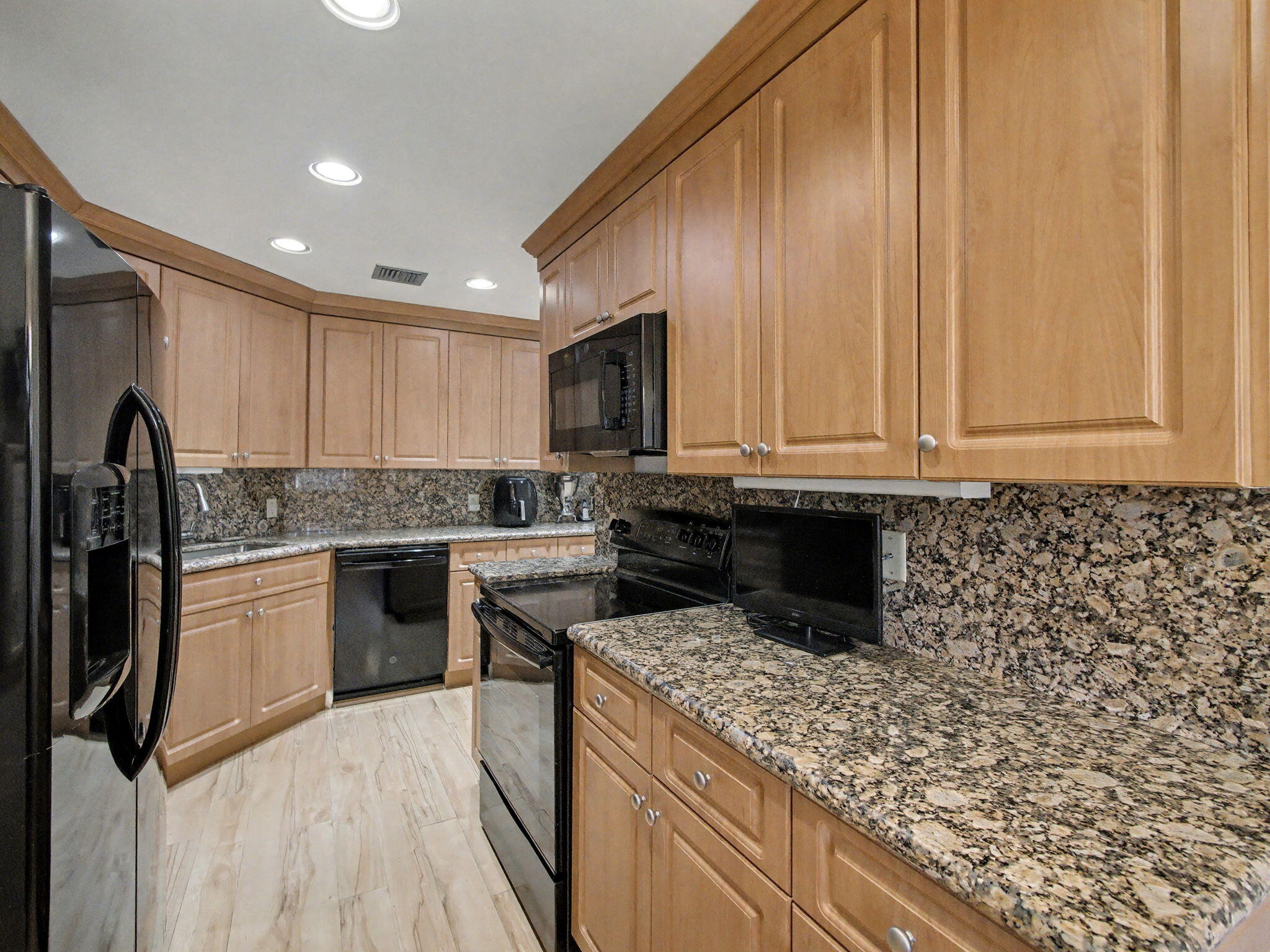 MLS #R11150702 image #9