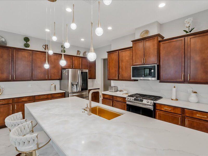 MLS #R11150743 image #14