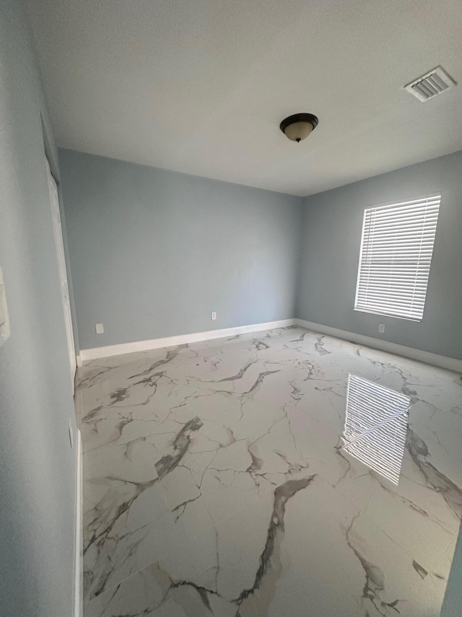 MLS #R11150785 image #8