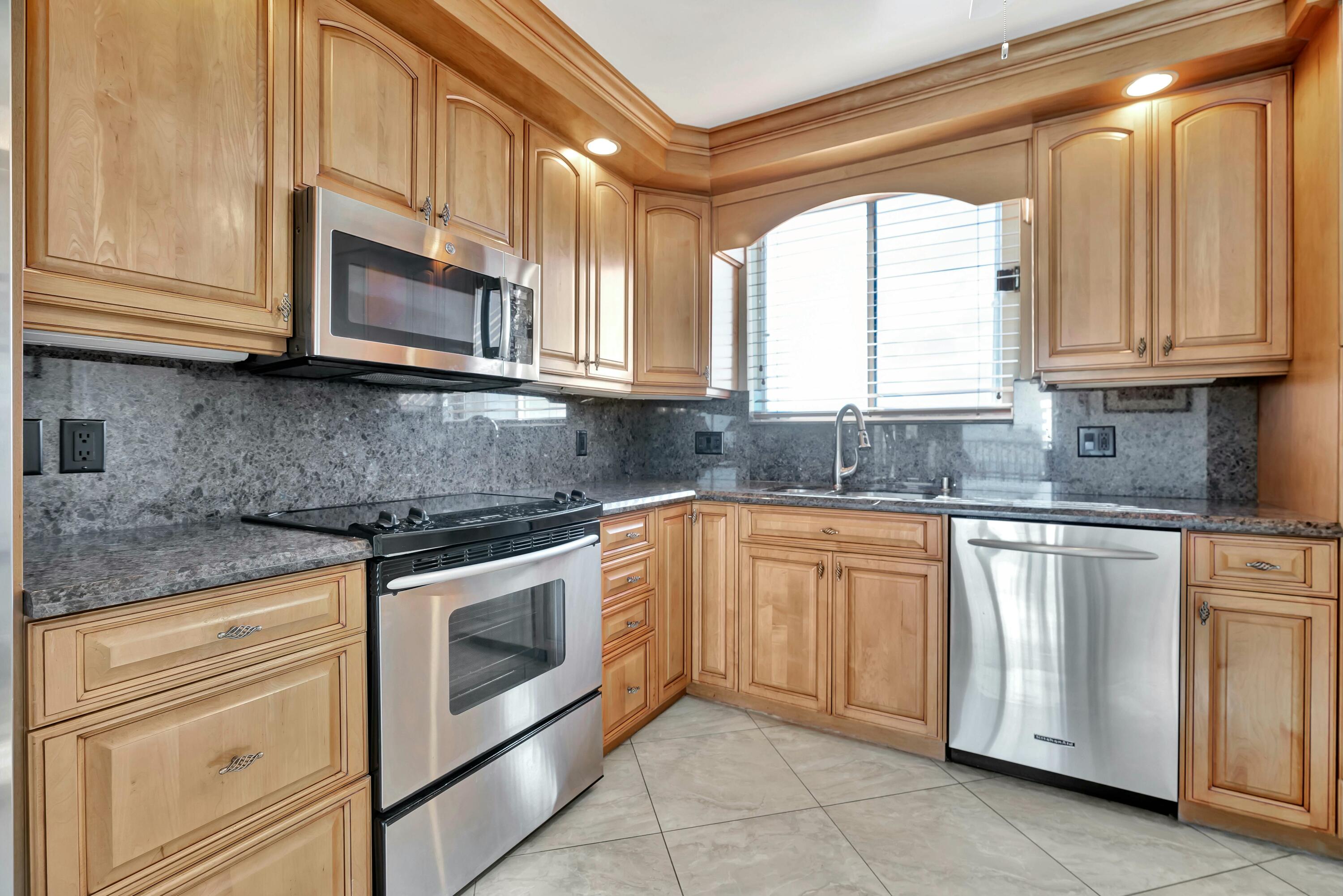 MLS #R11150787 image #11