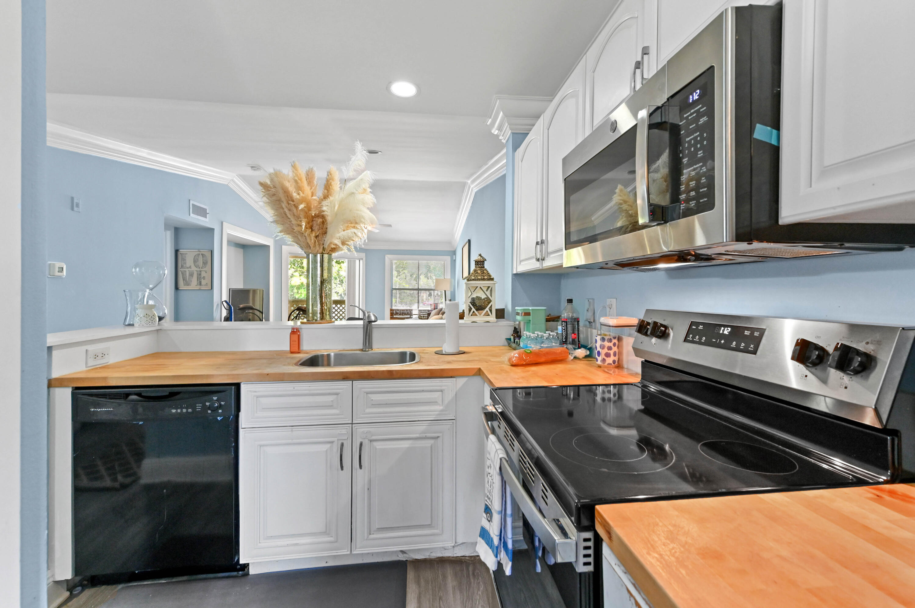 MLS #R11150986 image #2