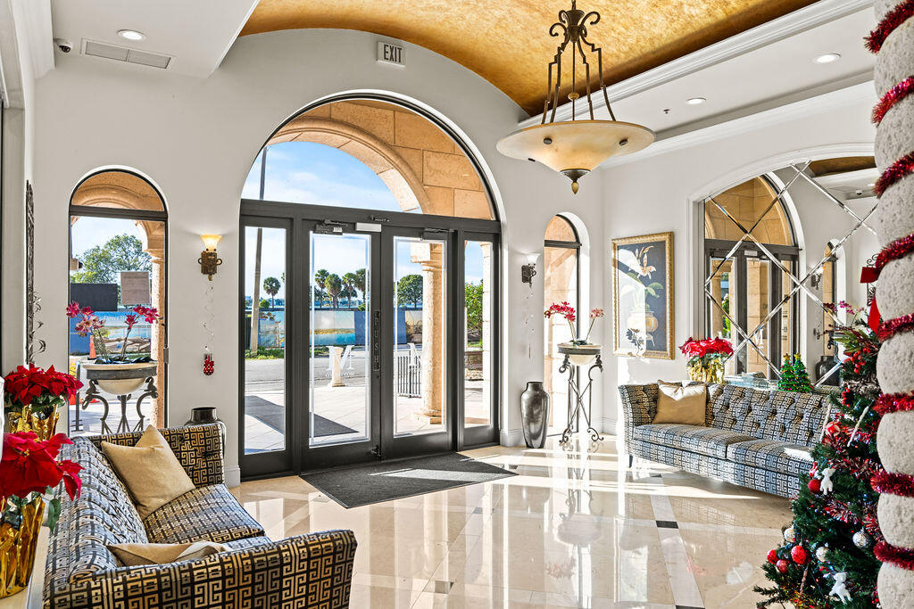 MLS #R11151390 image #1