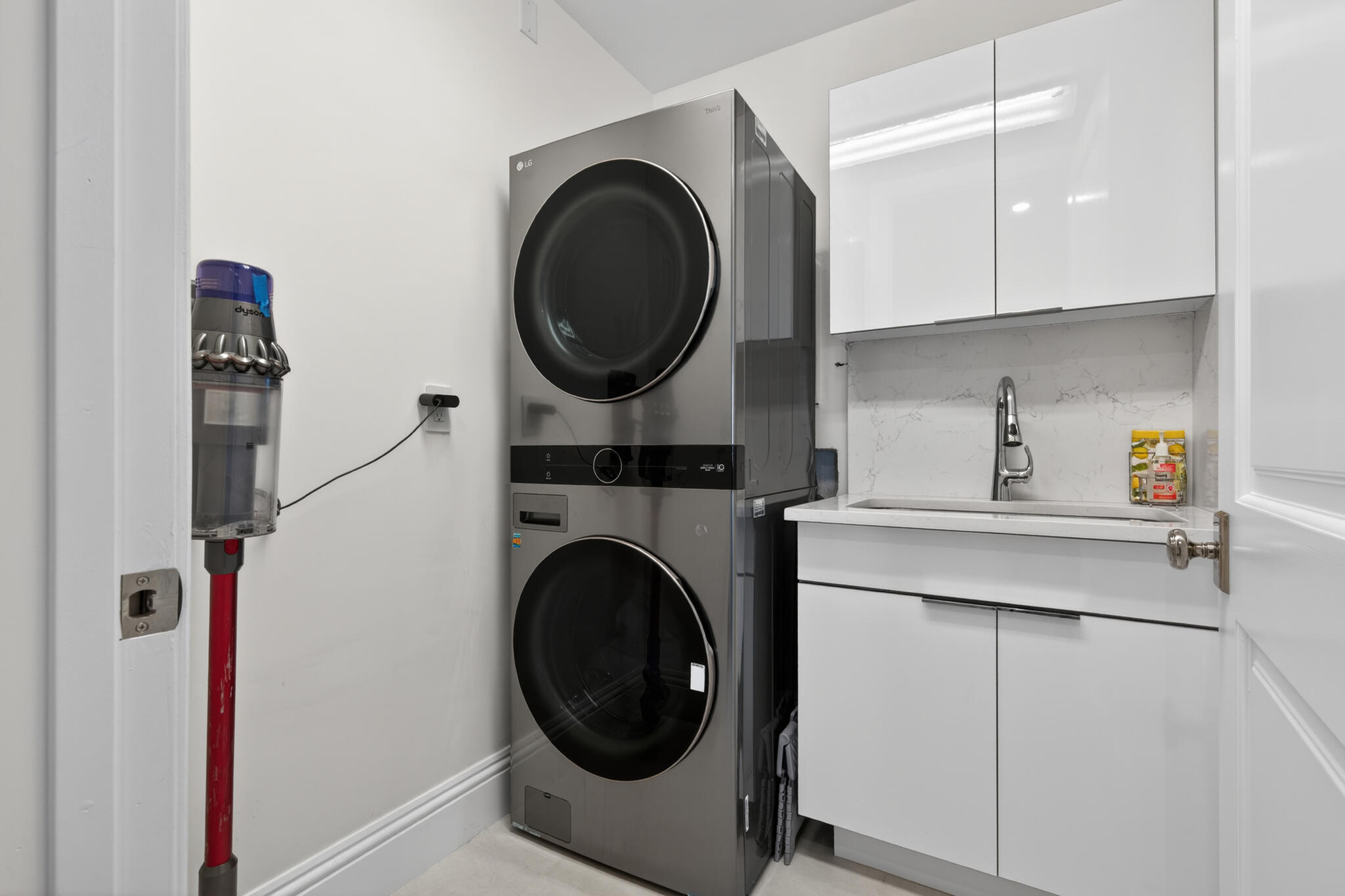 MLS #R11151582 image #27