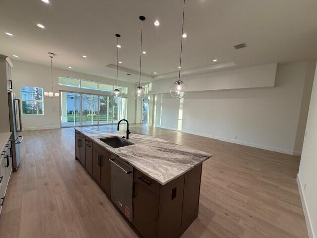 MLS #R11151608 image #13