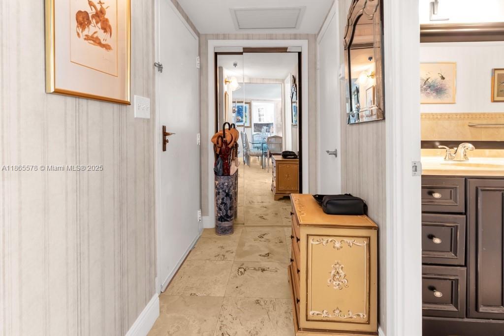 MLS #R11151754 image #18