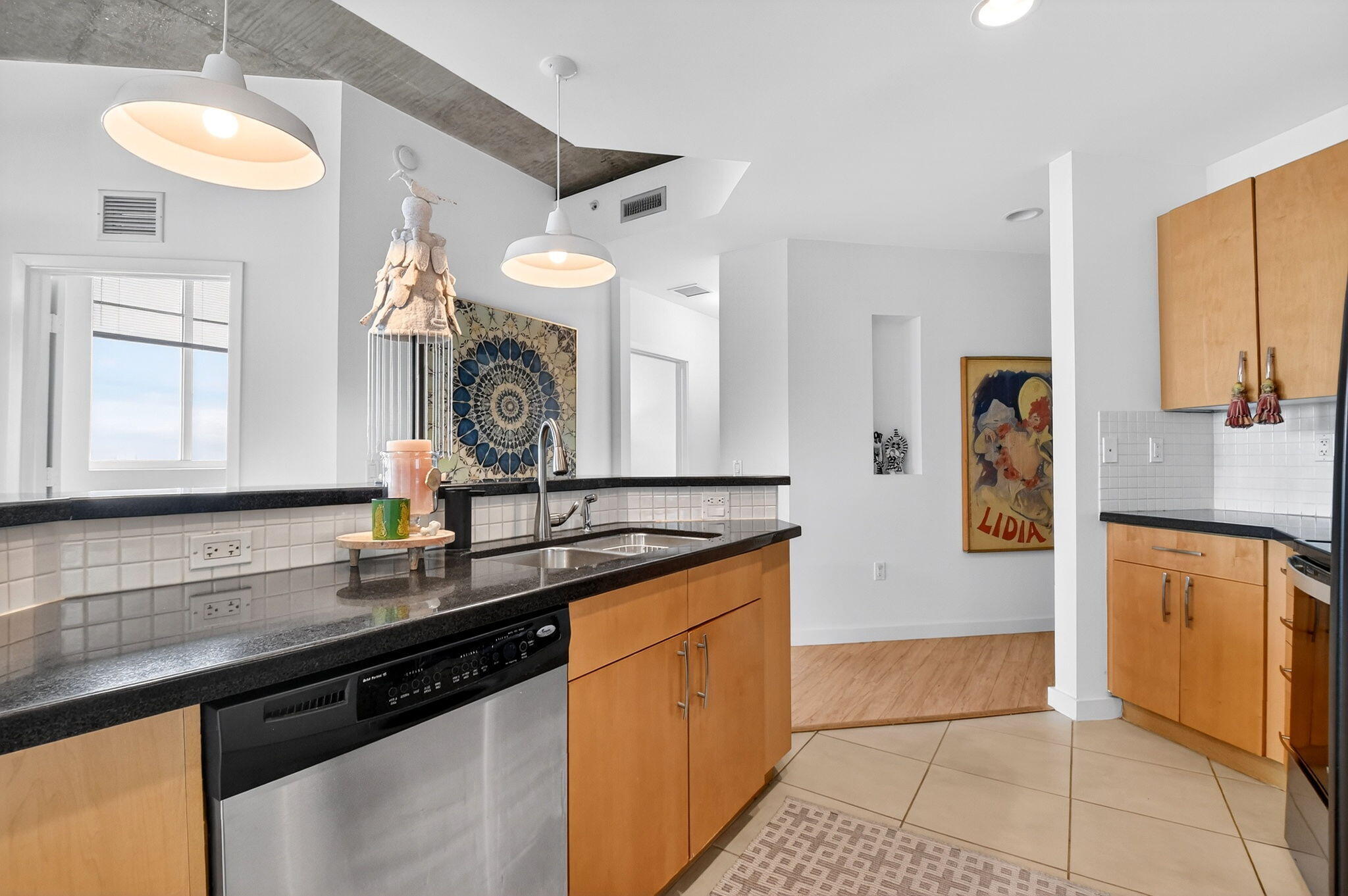 MLS #R11151793 image #8