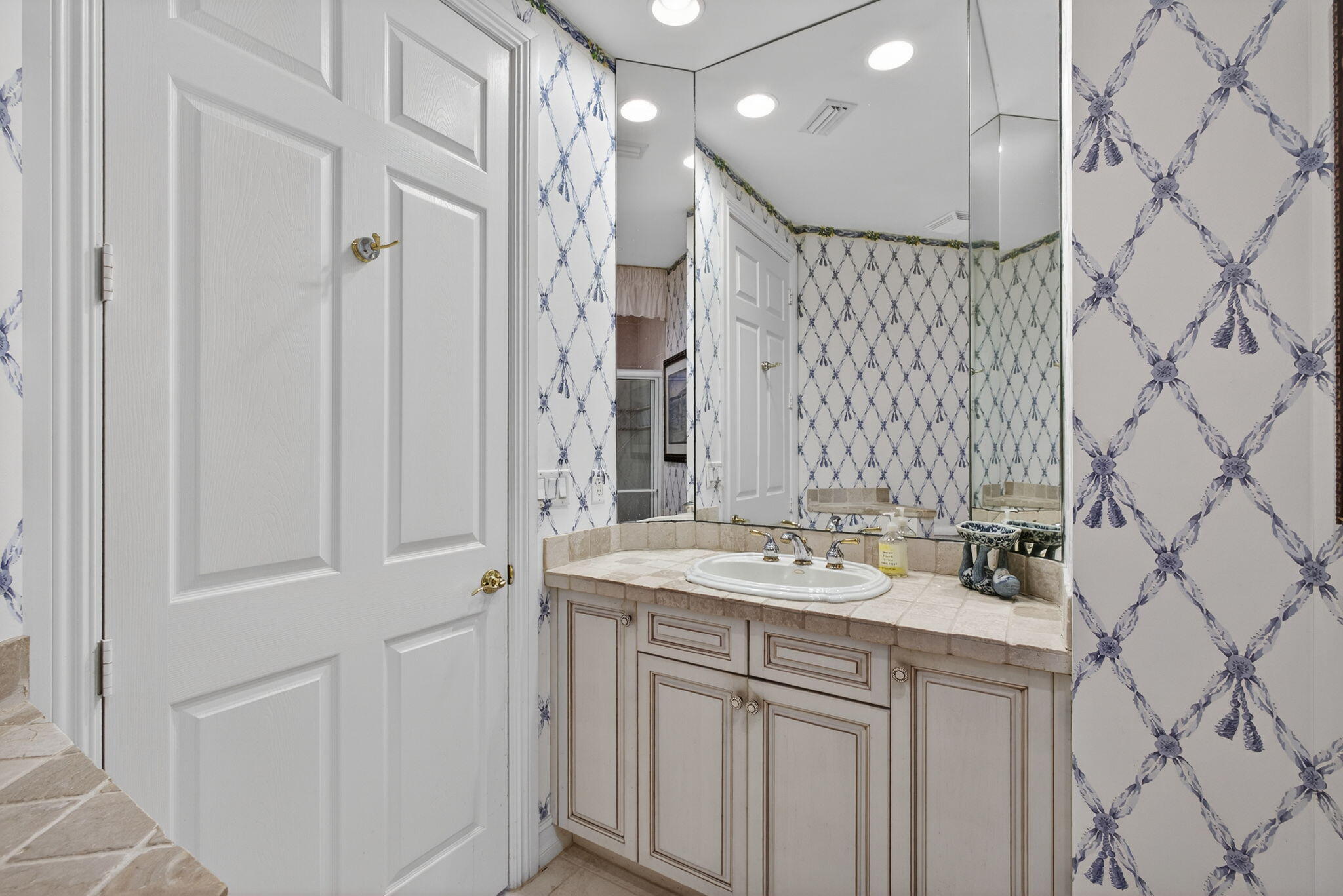 MLS #R11151879 image #15