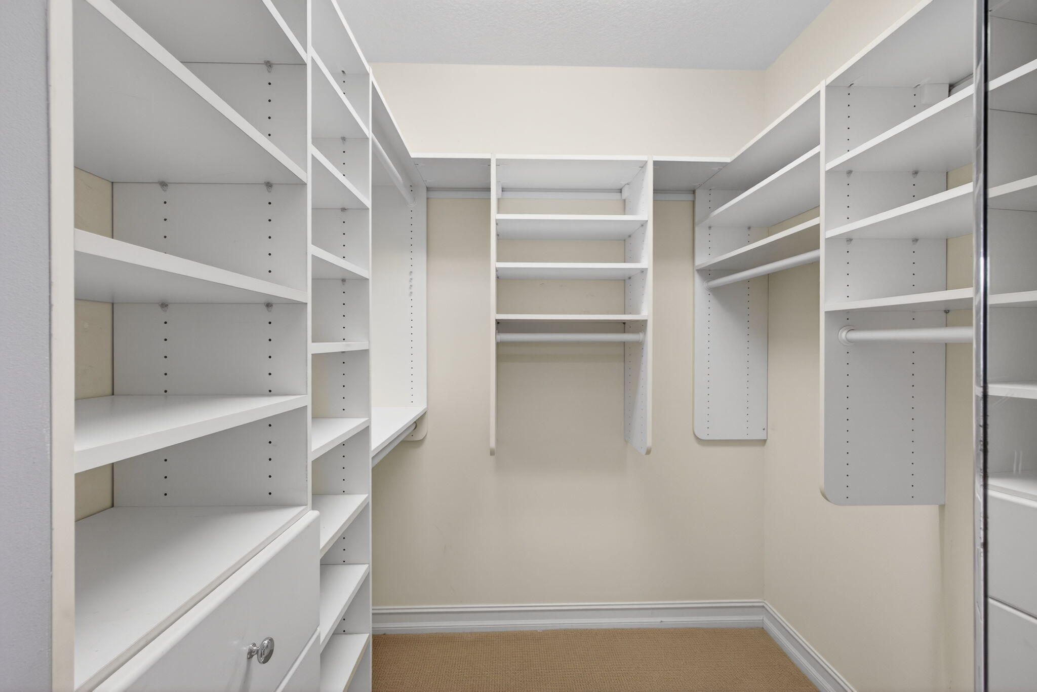 MLS #R11151879 image #16