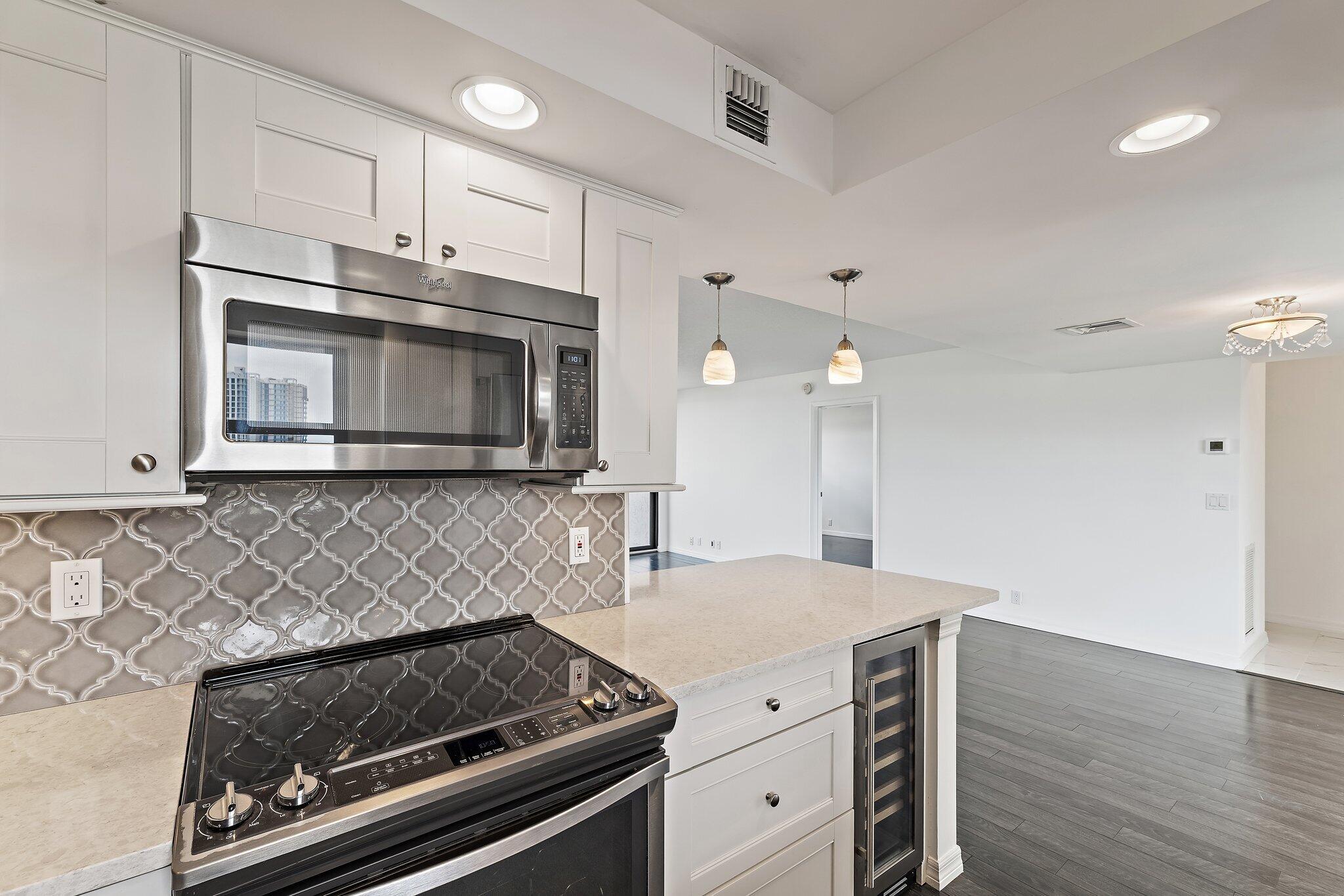 MLS #R11152025 image #10