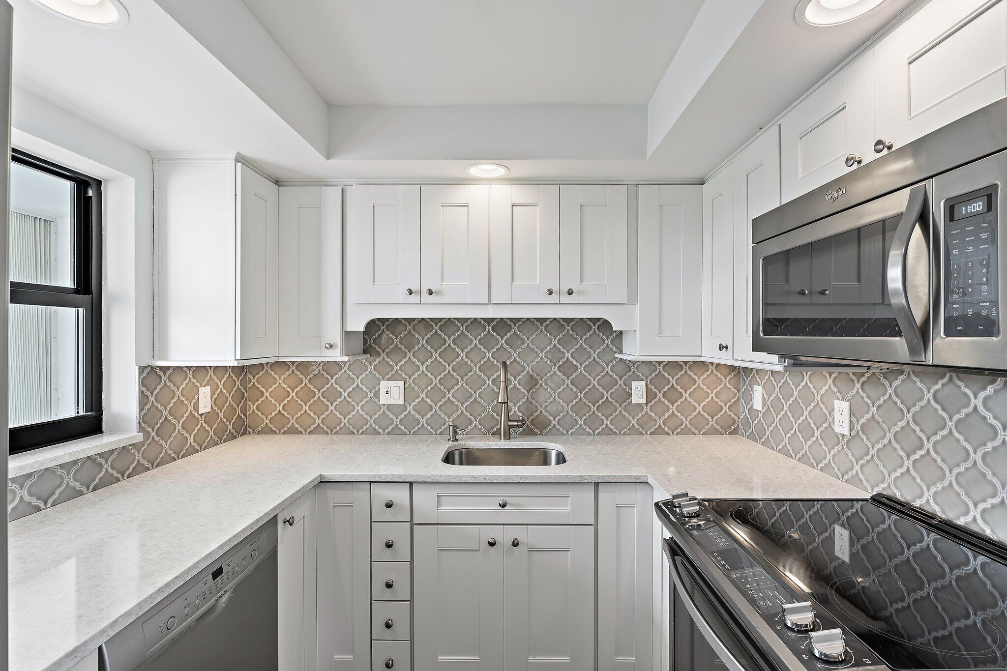 MLS #R11152025 image #32