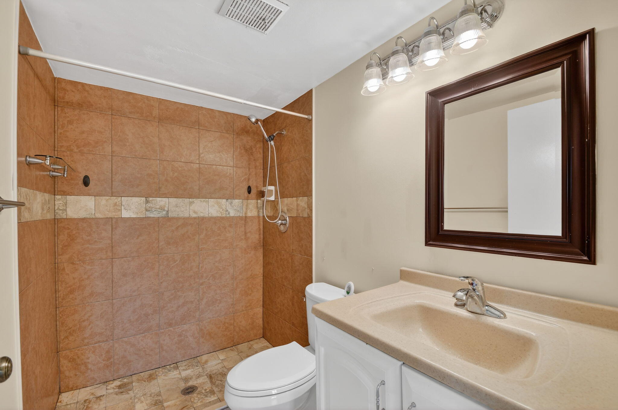 MLS #R11152030 image #21