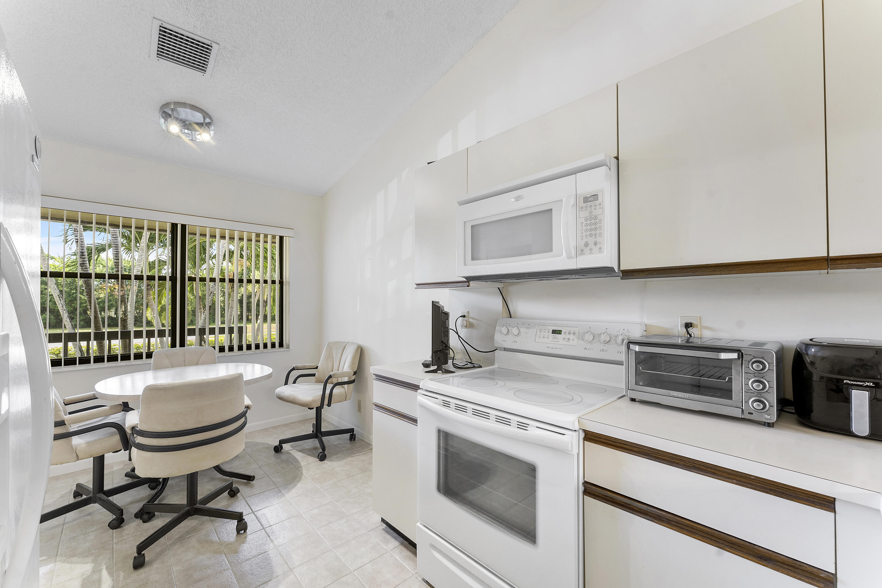 MLS #R11152221 image #17