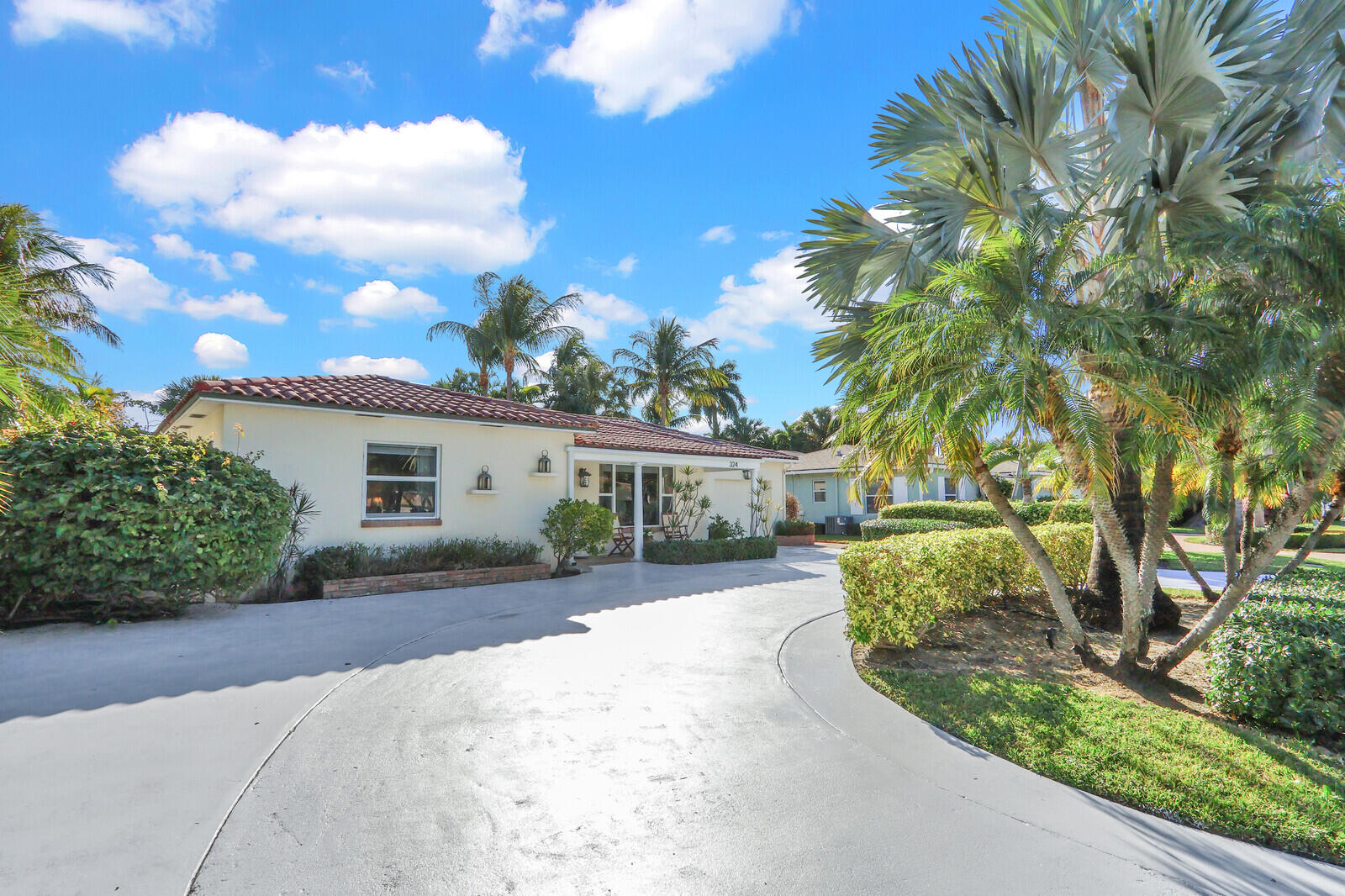 MLS #R11152428 image #1