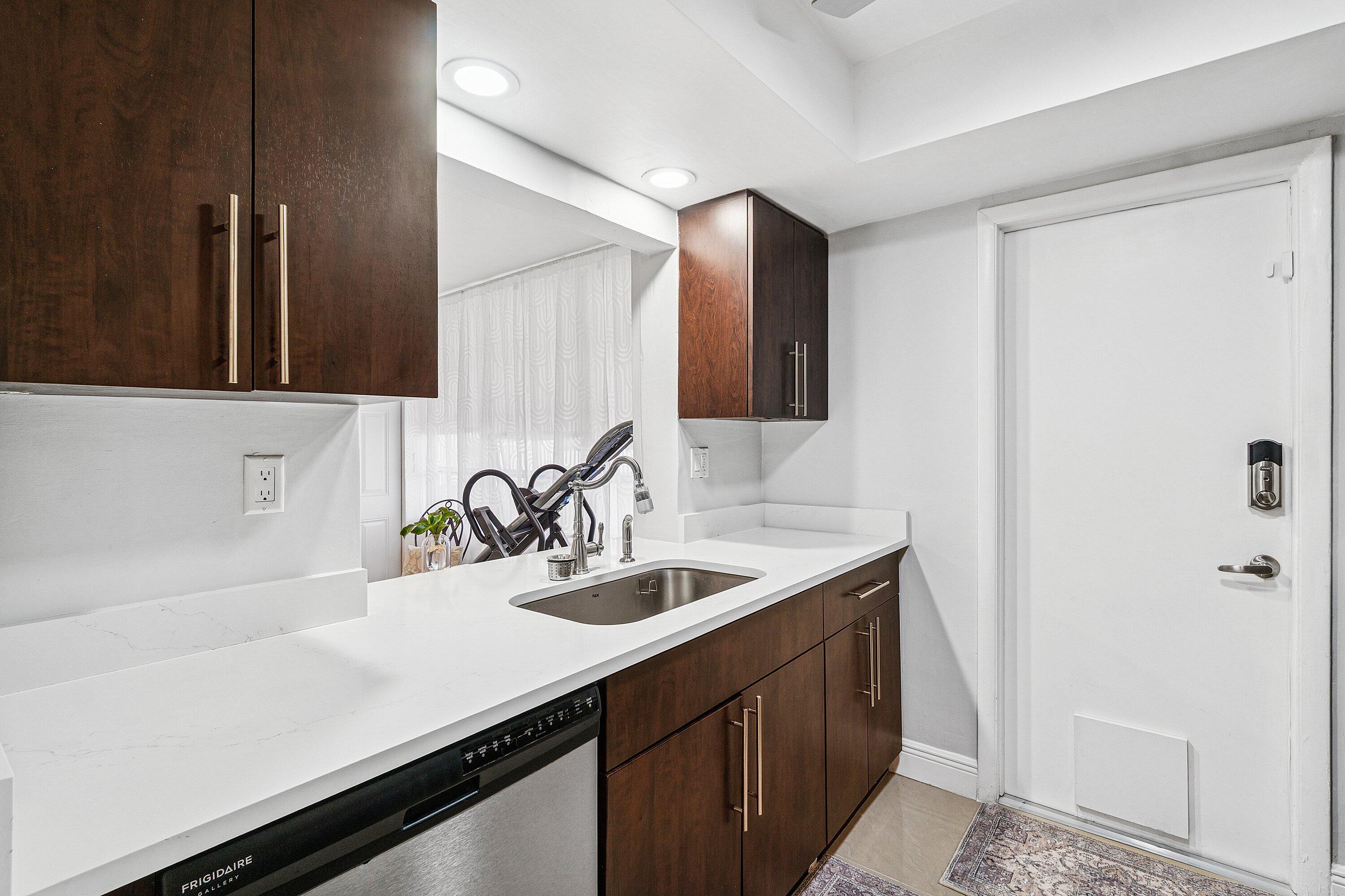 MLS #R11152439 image #9