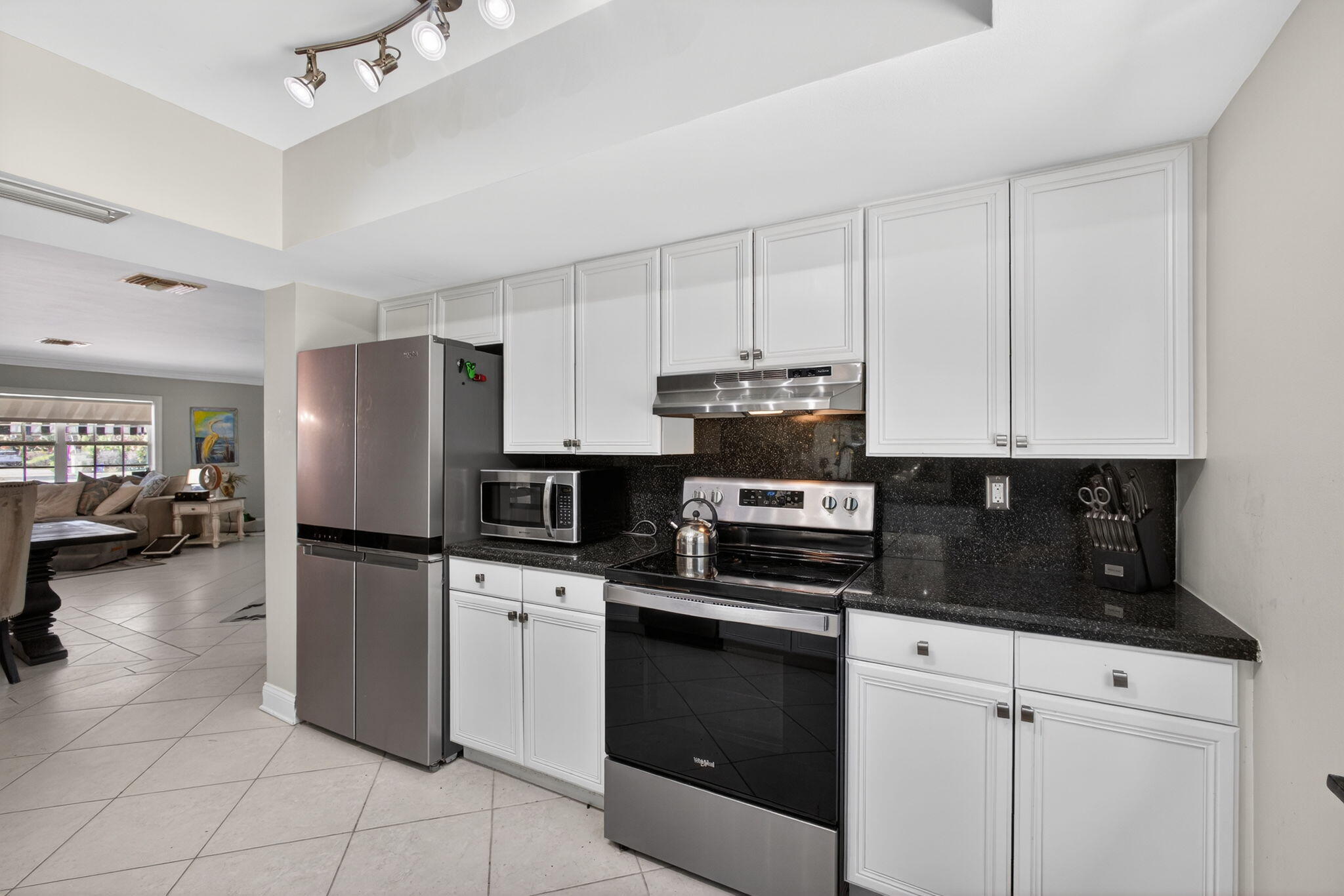 MLS #R11152544 image #2