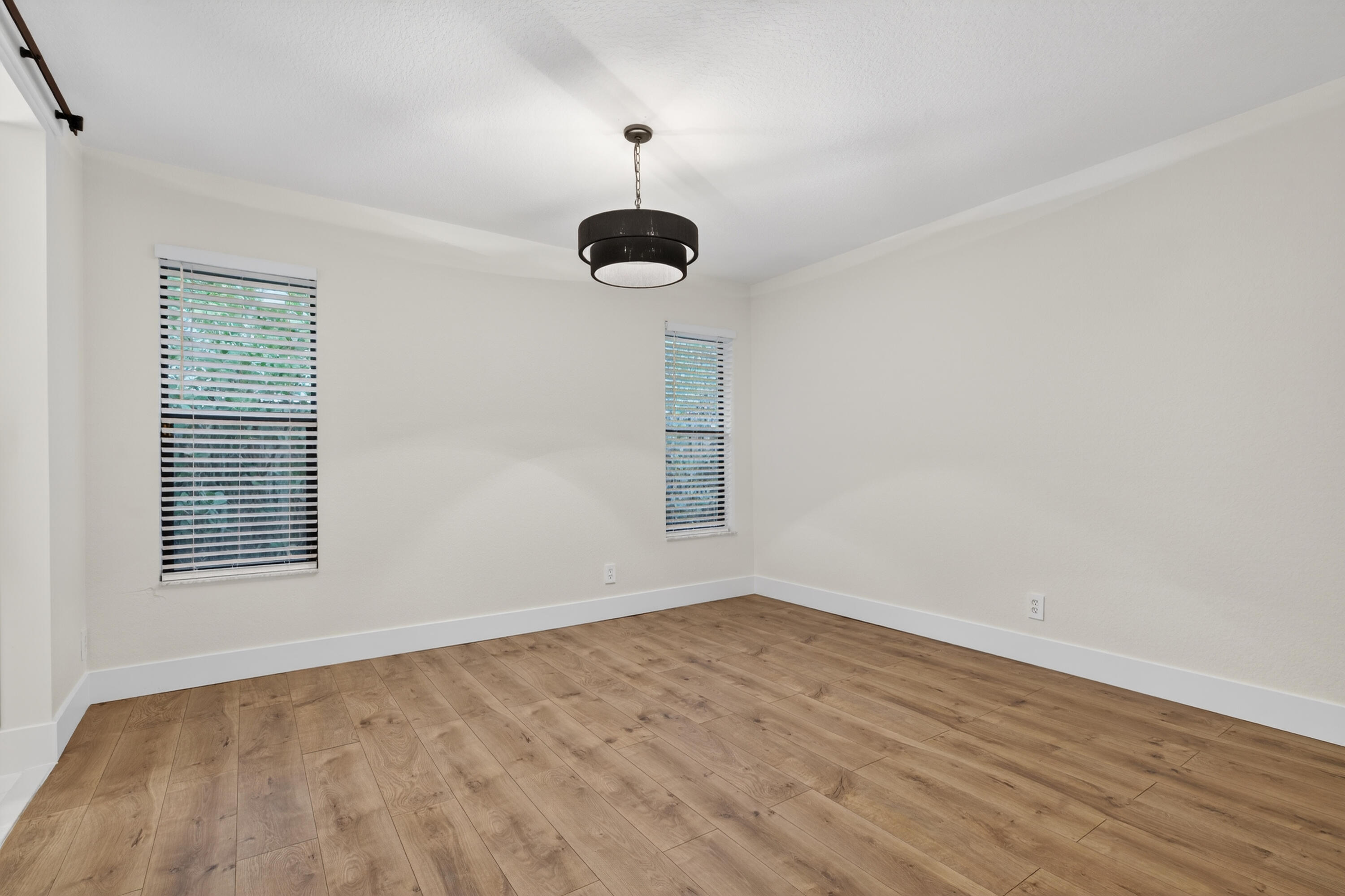 MLS #R11152802 image #24