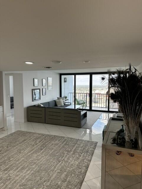 MLS #R11152853 image #5