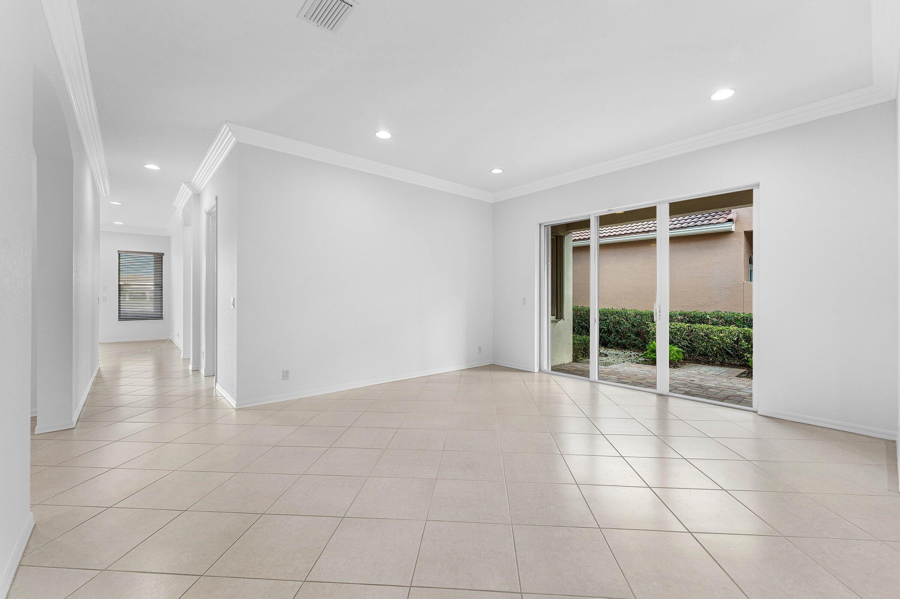 MLS #R11152921 image #11