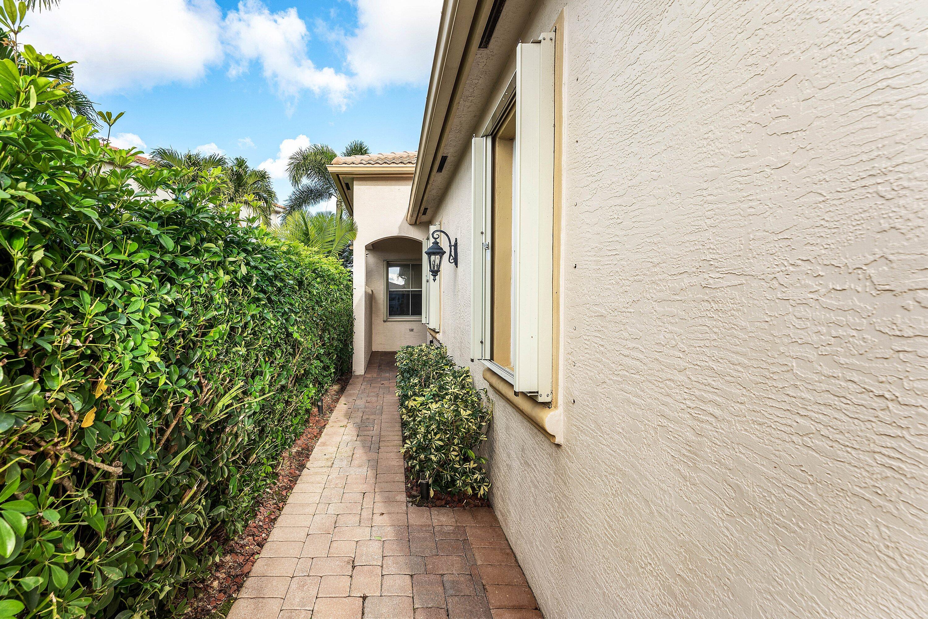 MLS #R11152921 image #38