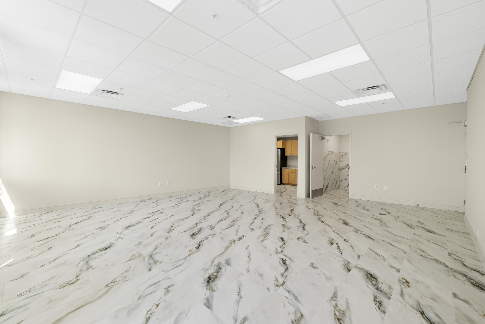 MLS #R11153038 image #12