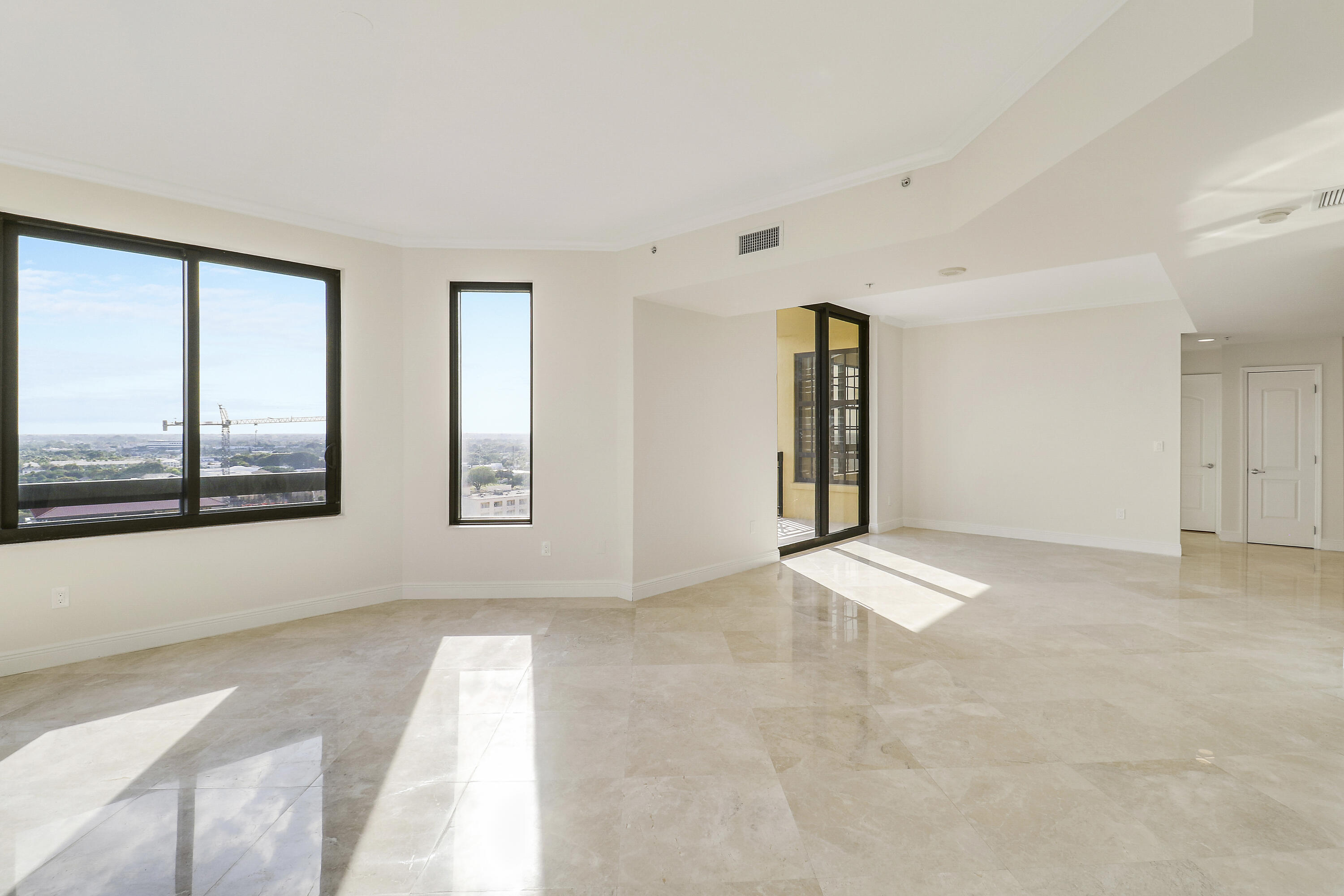 MLS #R11153050 image #8