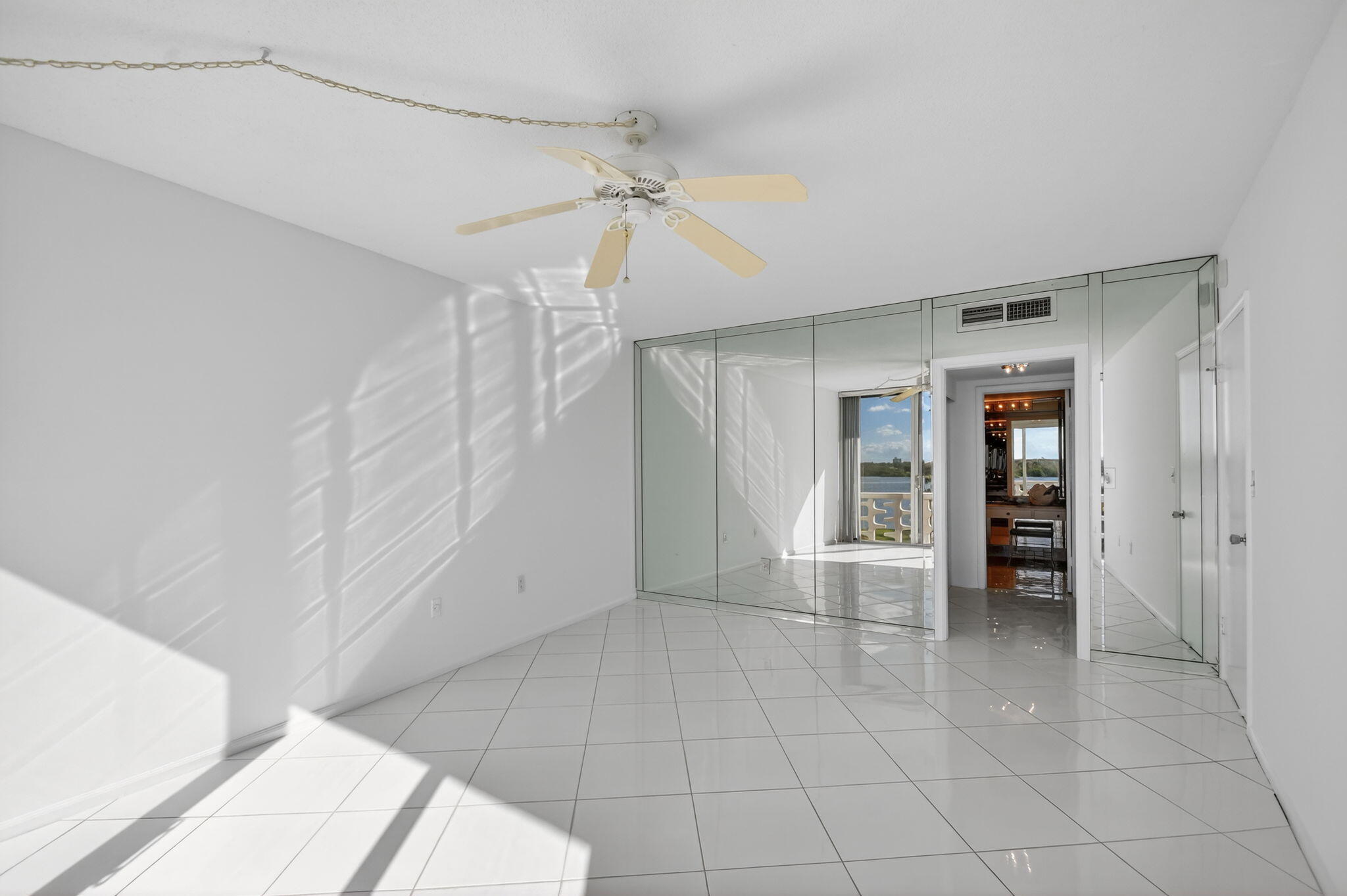 MLS #R11153058 image #19