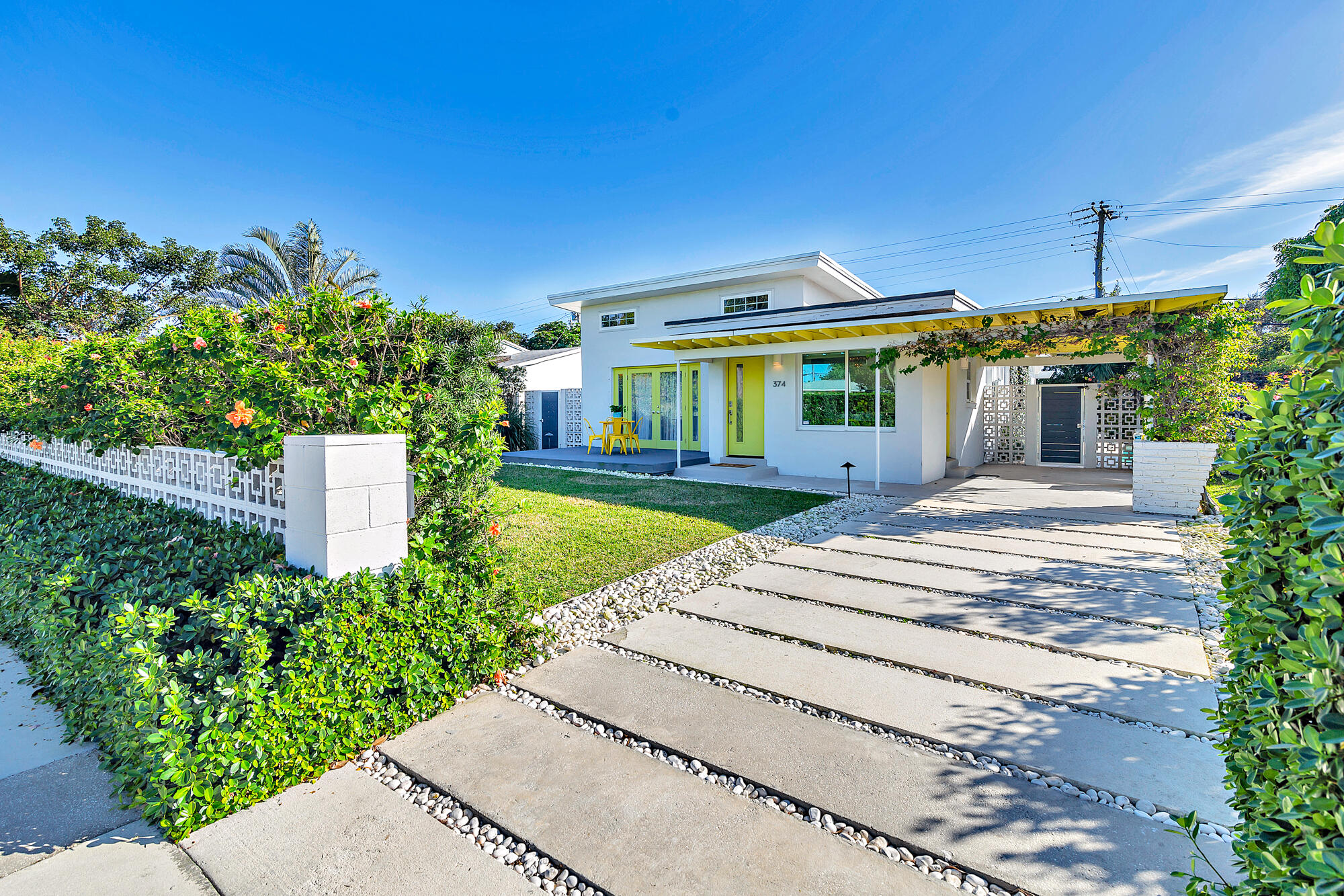 MLS #R11153063 image #1