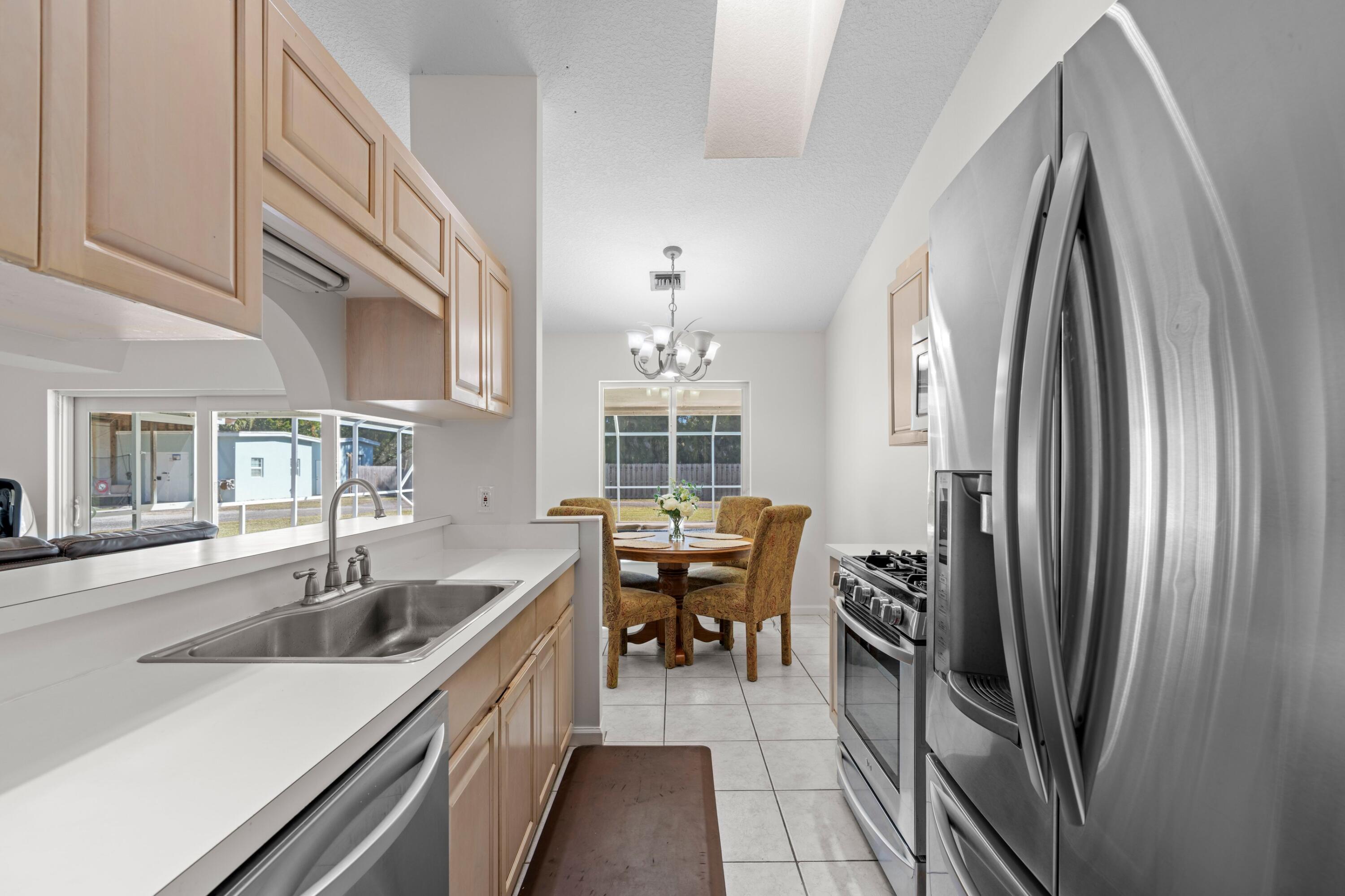 MLS #R11153072 image #5