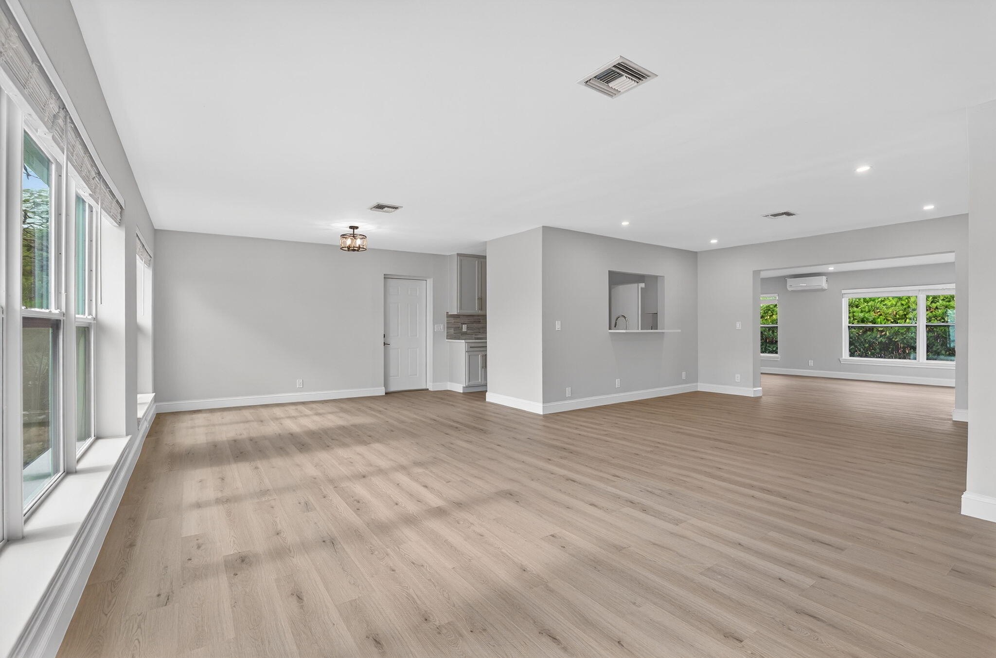 MLS #R11153073 image #5