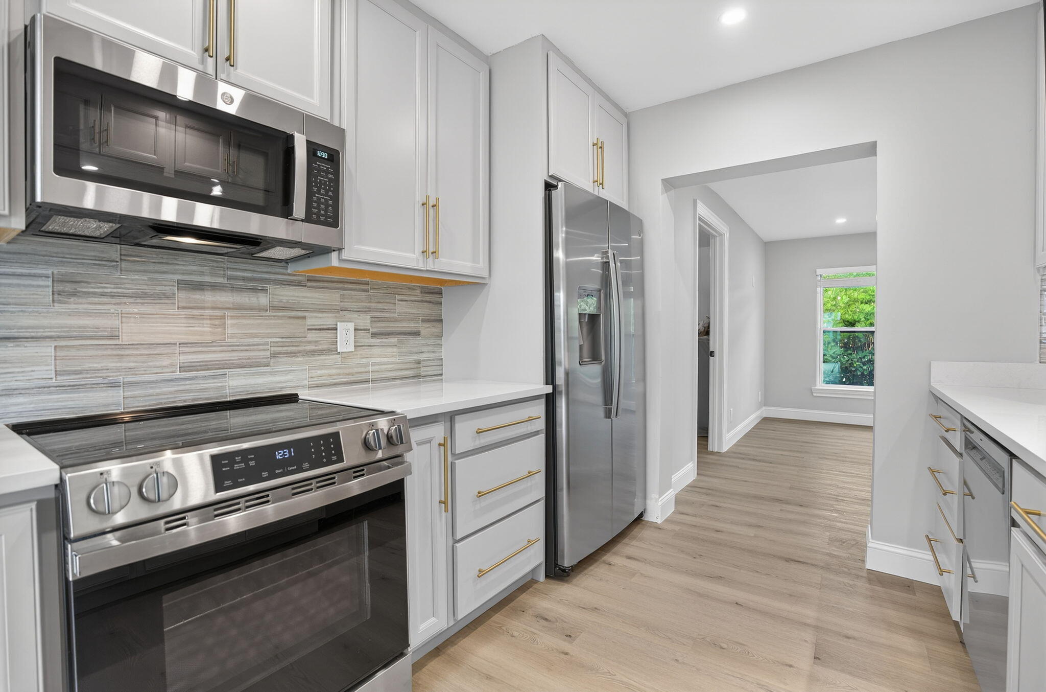 MLS #R11153073 image #9