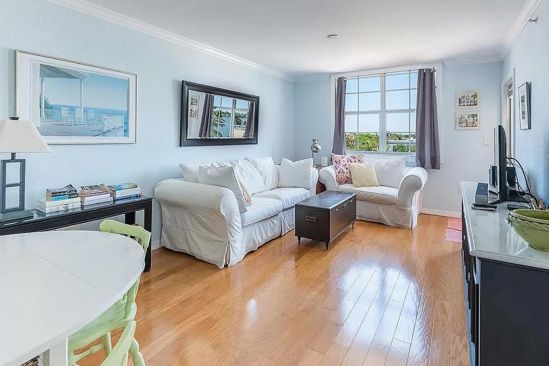 MLS #R11153149 image #1