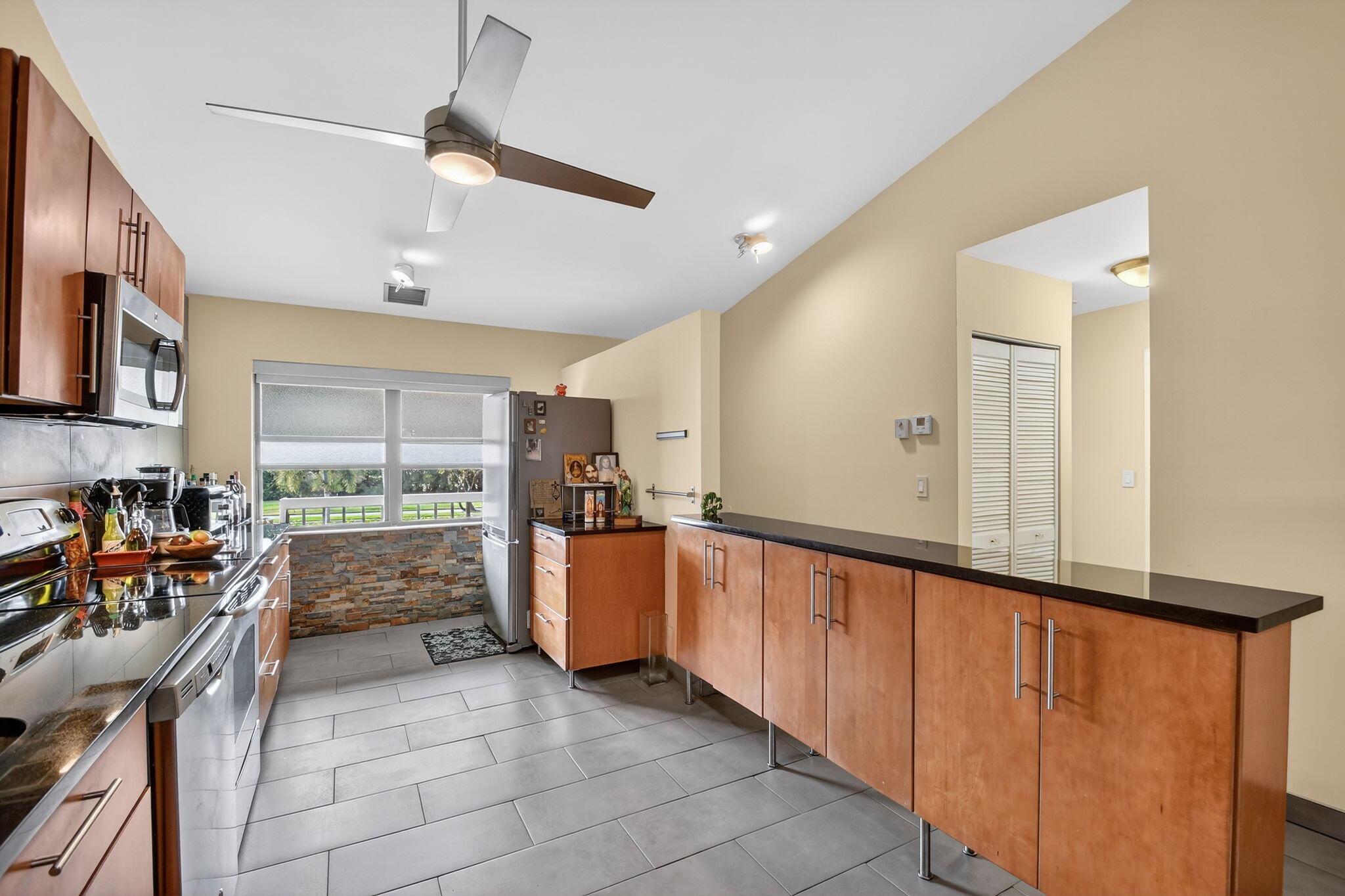 MLS #R11153223 image #17