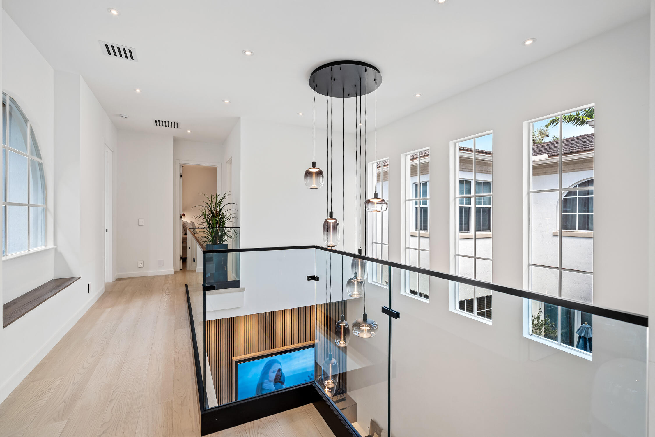 MLS #R11153236 image #22