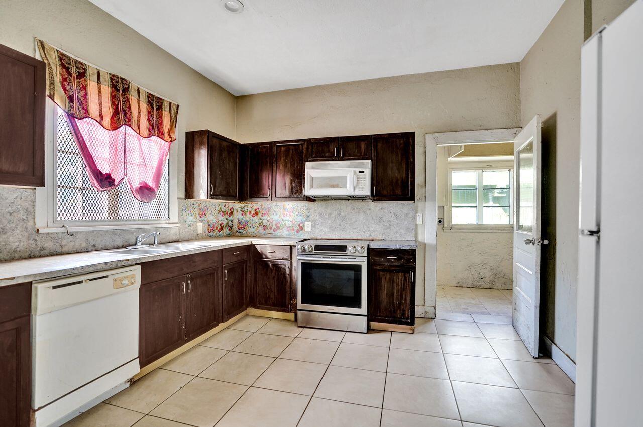 MLS #R11153262 image #19