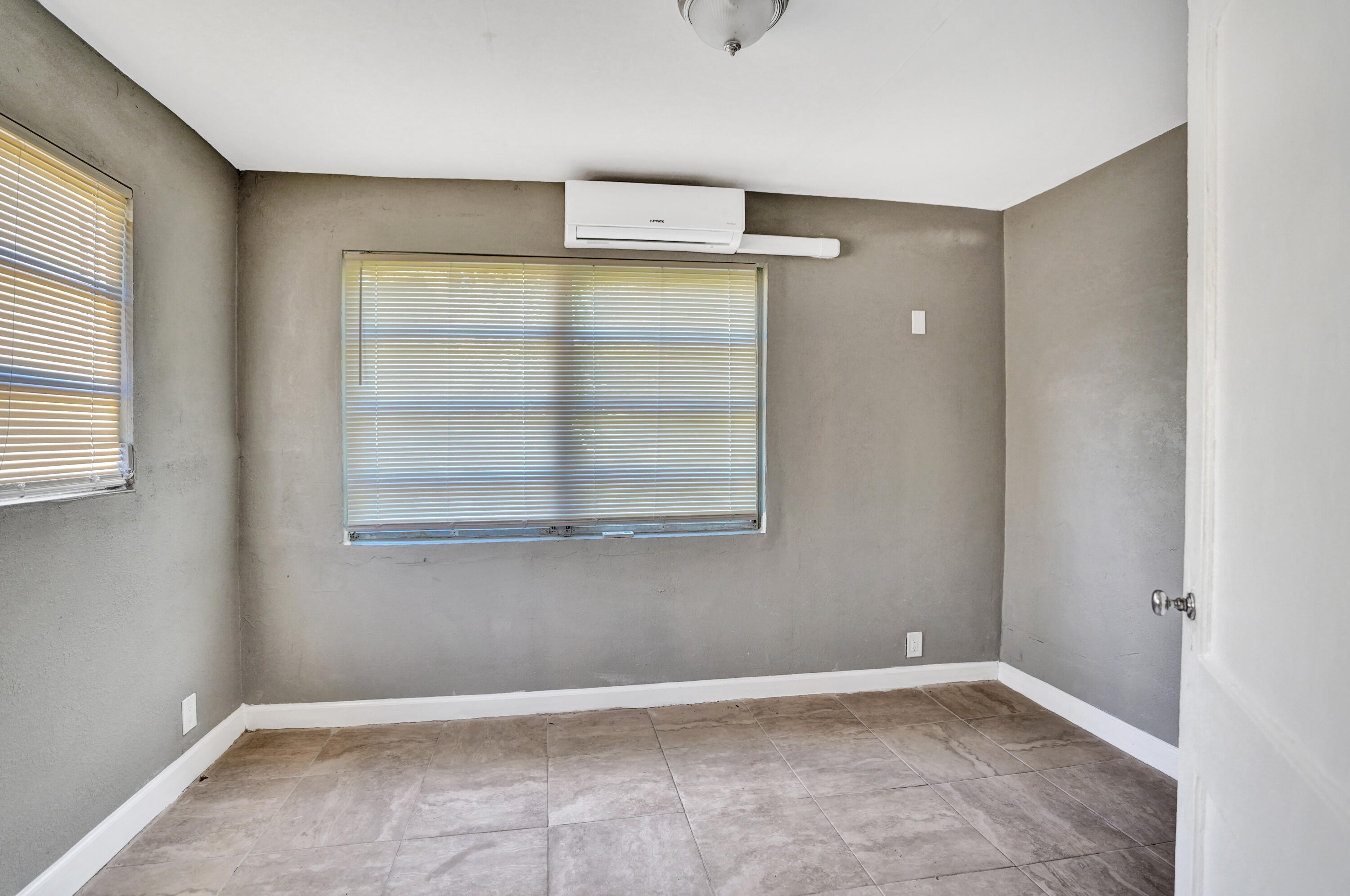 MLS #R11153262 image #36