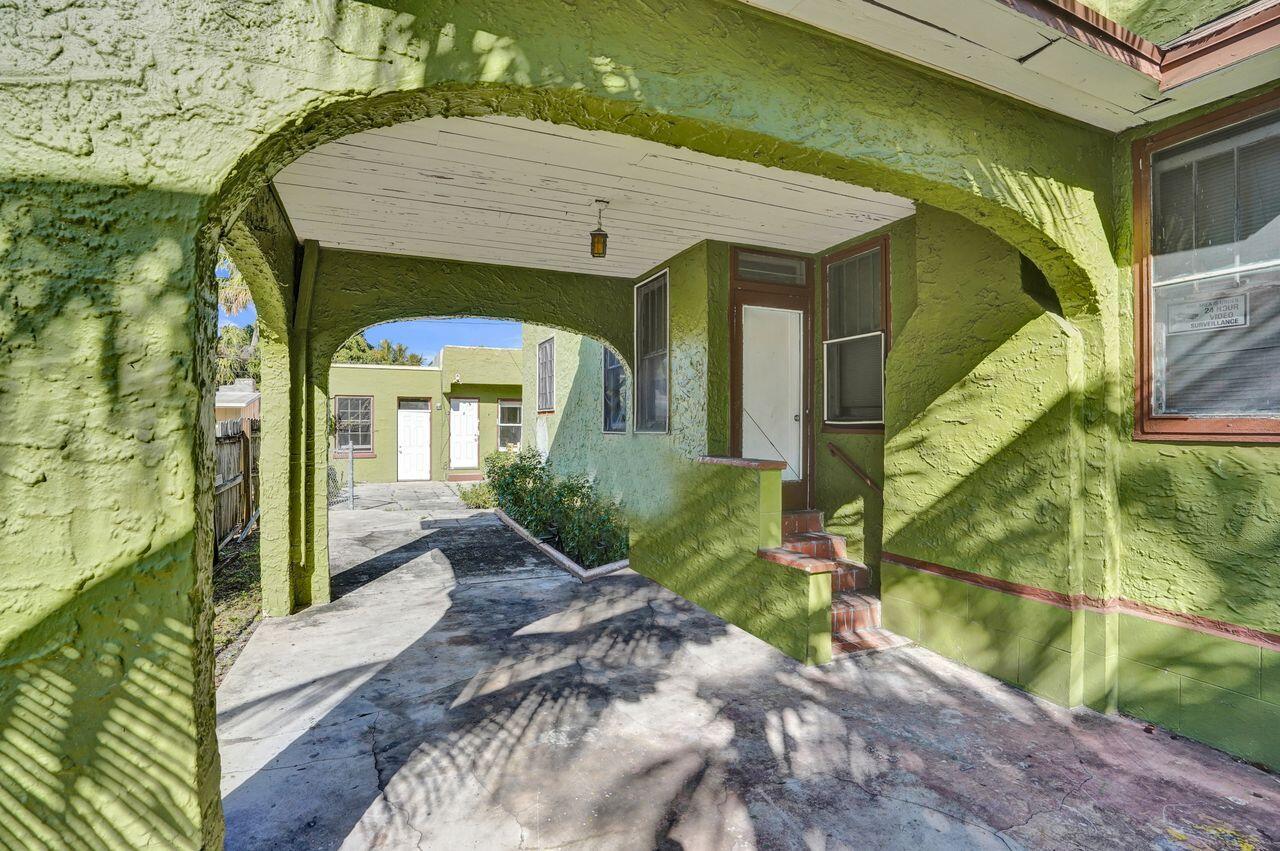 MLS #R11153262 image #8