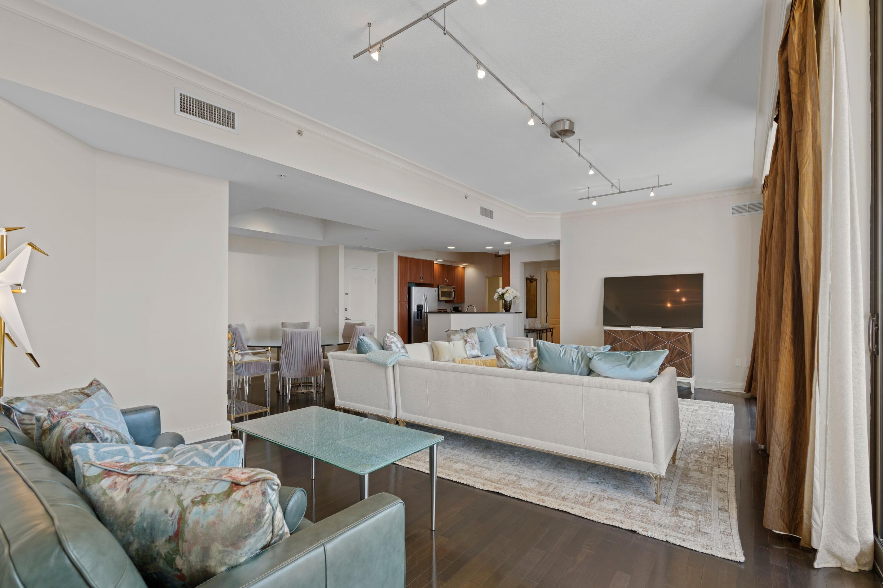 MLS #R11153349 image #11